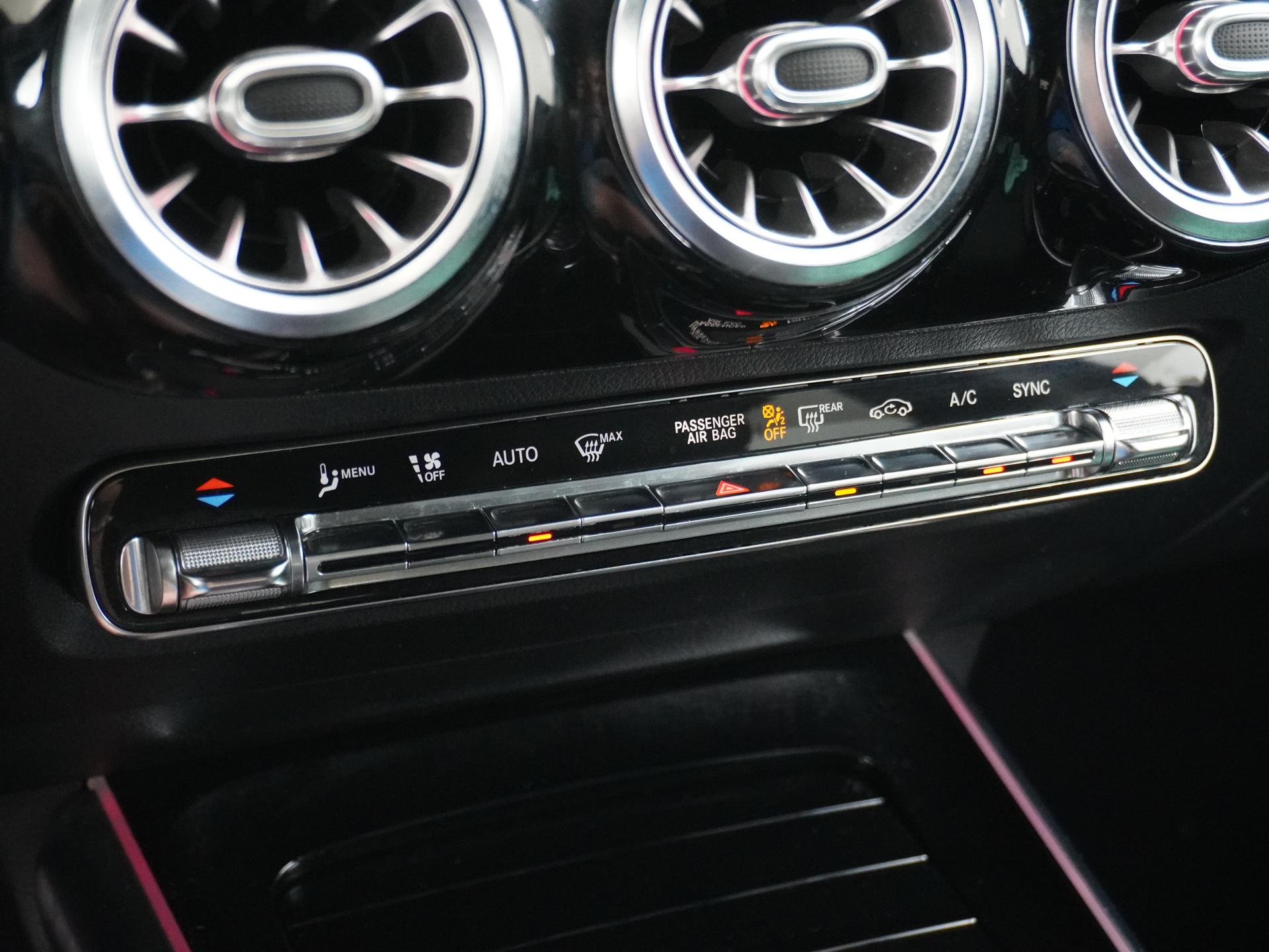 Mercedes-Benz GLA 200 AMG Business Solution 45