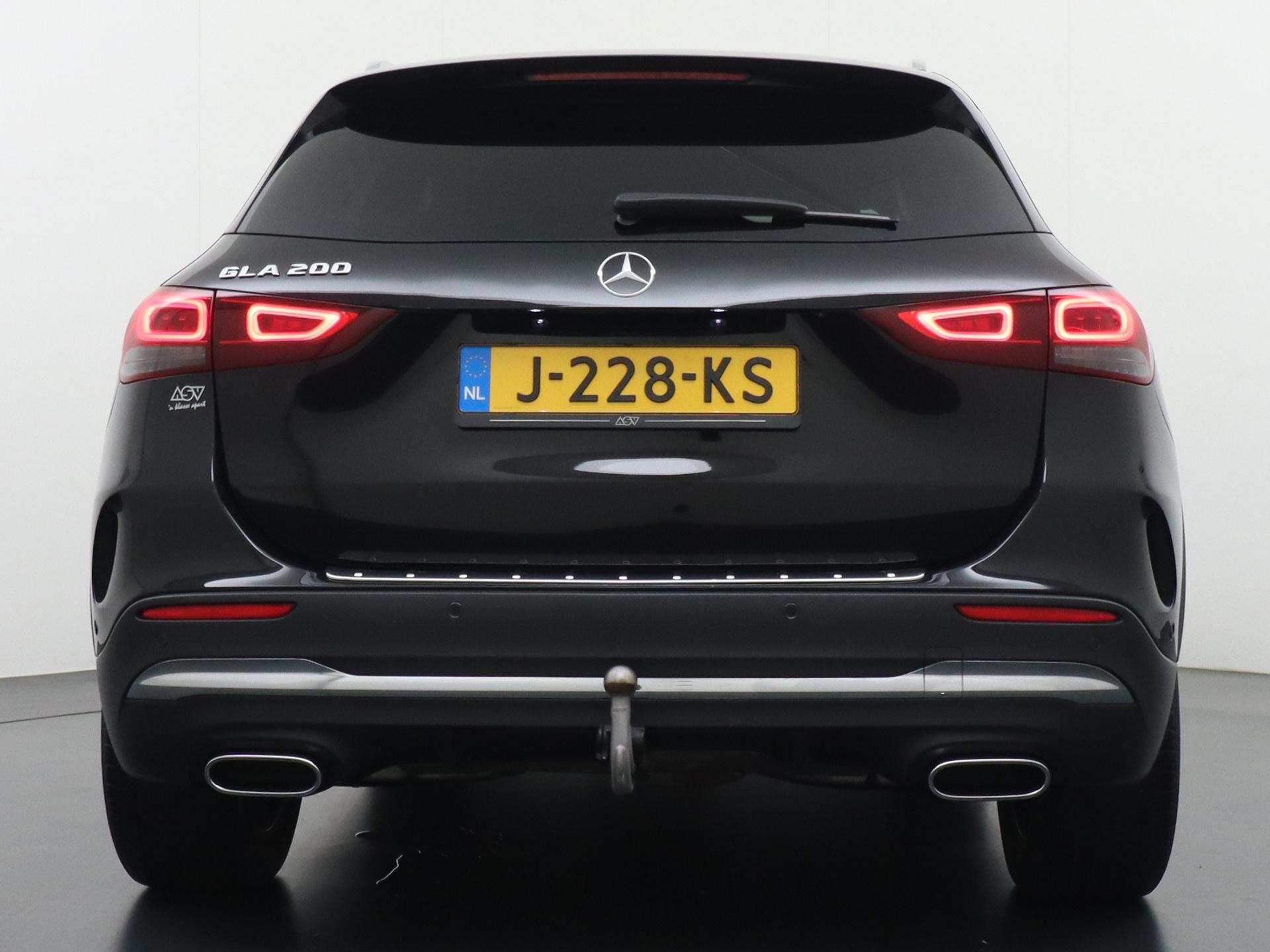 Mercedes-Benz GLA 200 AMG Business Solution 5