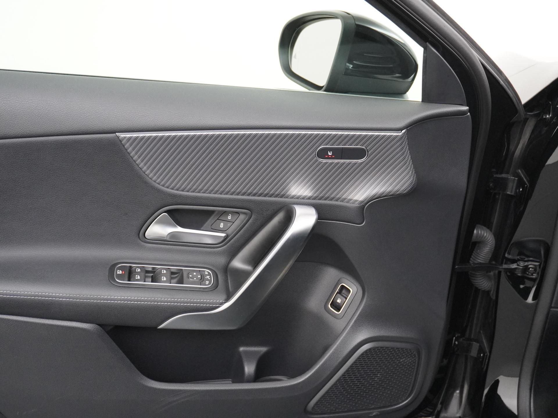 Mercedes-Benz A-Klasse 250 e Luxury Line 19