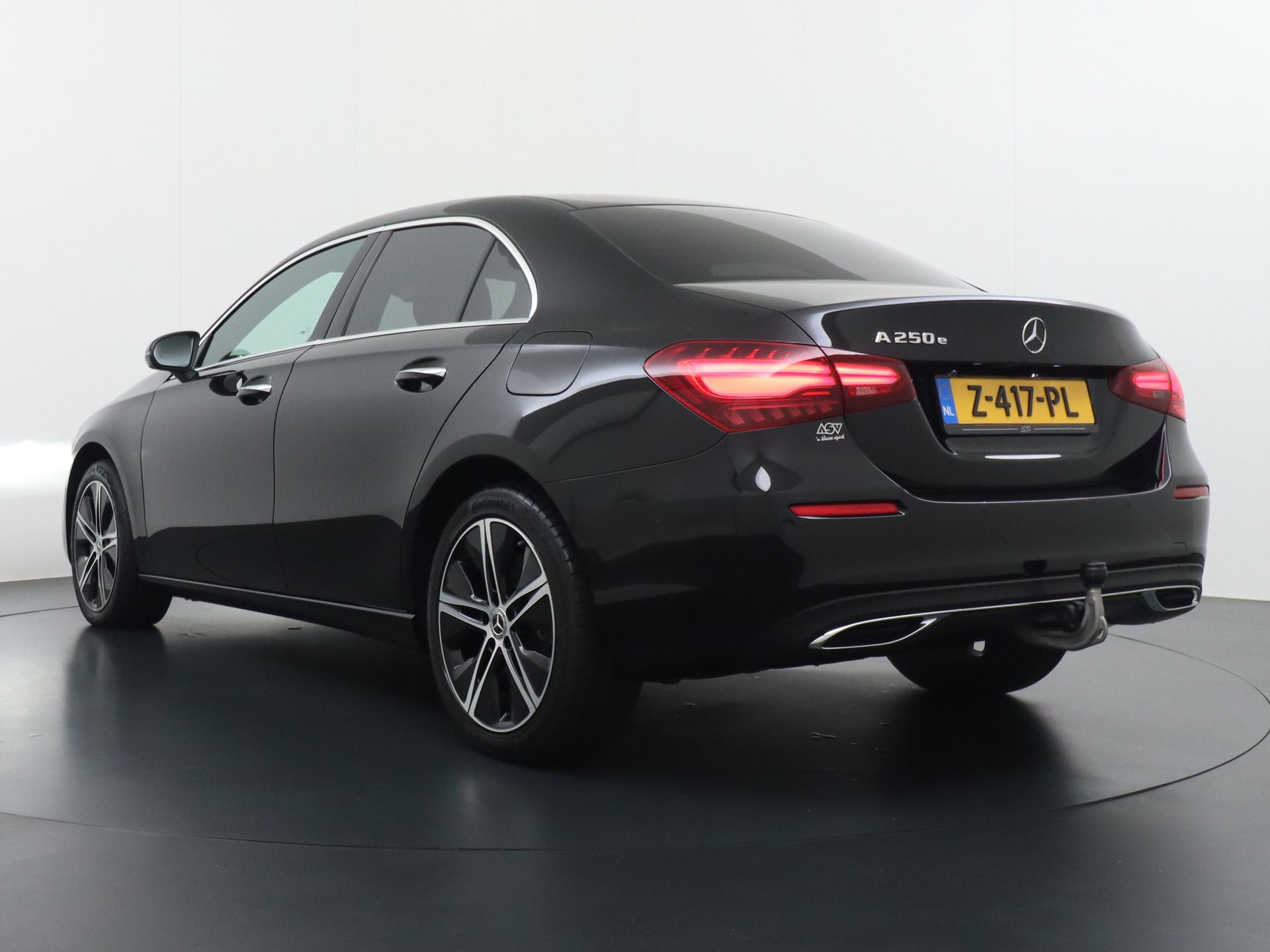 Mercedes-Benz A-Klasse 250 e Luxury Line 2