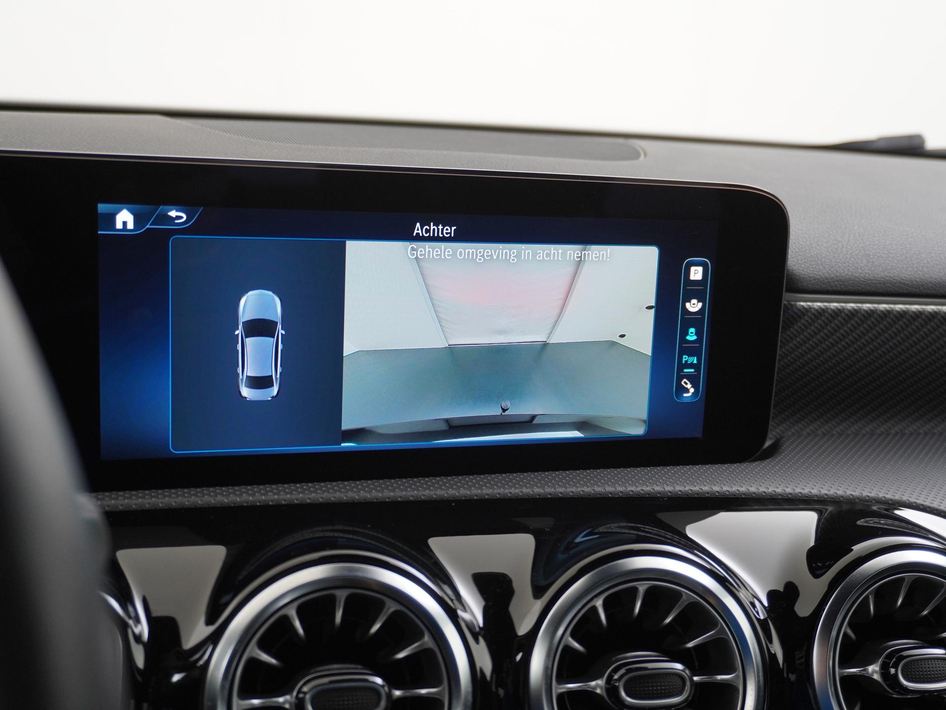 Mercedes-Benz A-Klasse 250 e Luxury Line 44