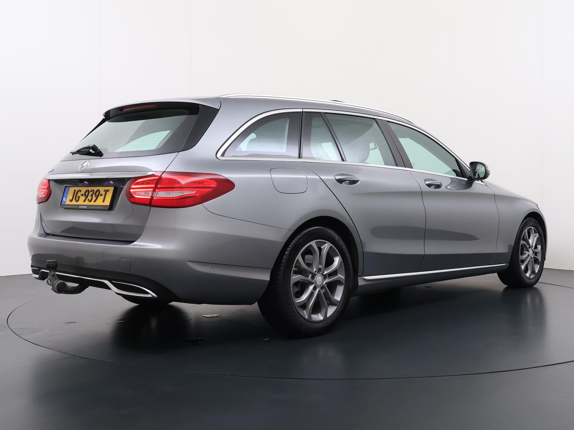 Mercedes-Benz C-Klasse Estate 180 CDI Ambition 2