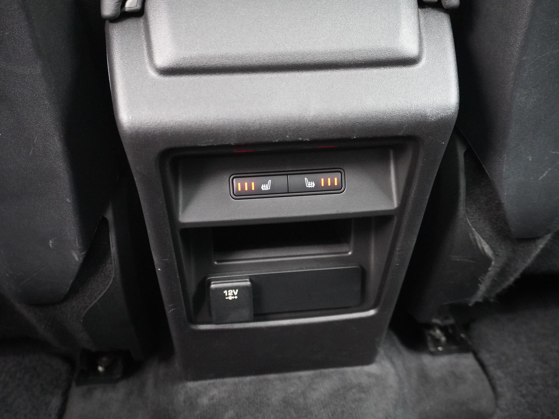 Land Rover Discovery Sport 2.0 TD4 HSE 26