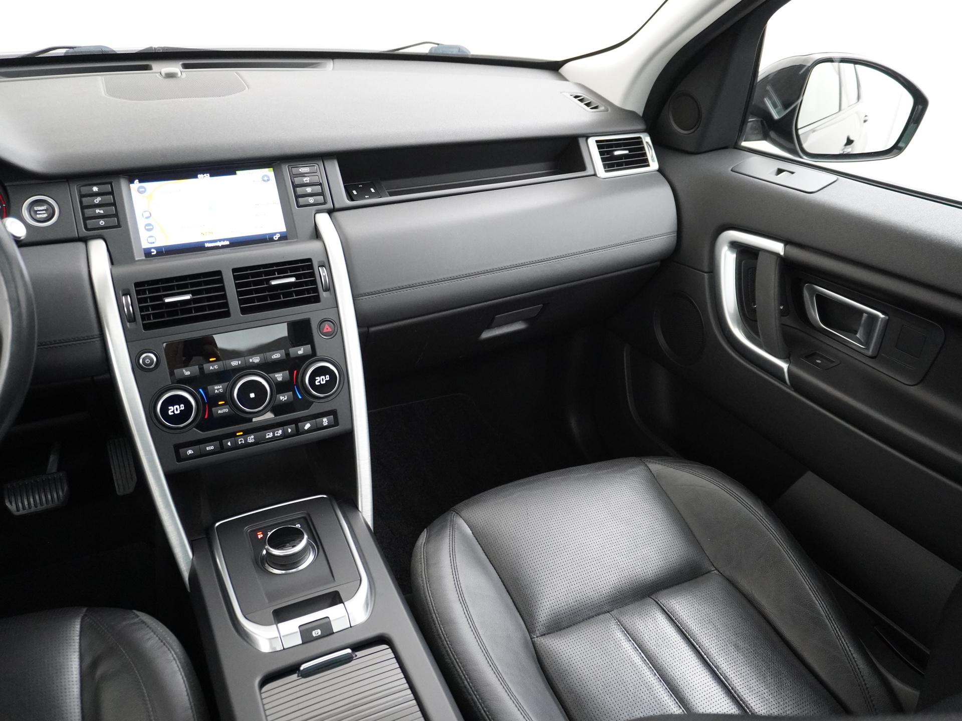 Land Rover Discovery Sport 2.0 TD4 HSE 27