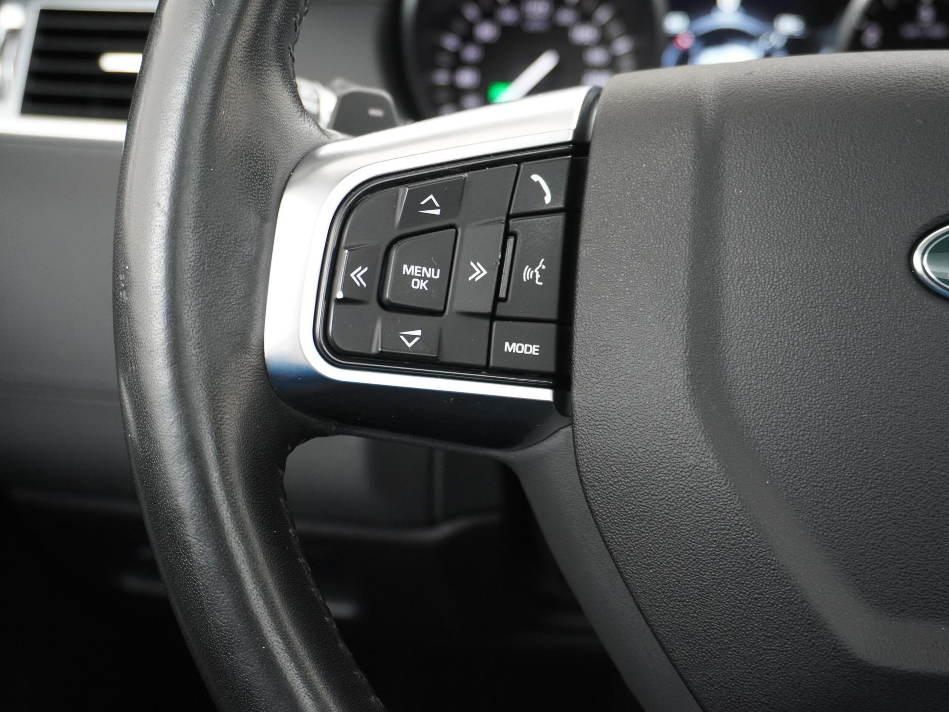 Land Rover Discovery Sport 2.0 TD4 HSE 30