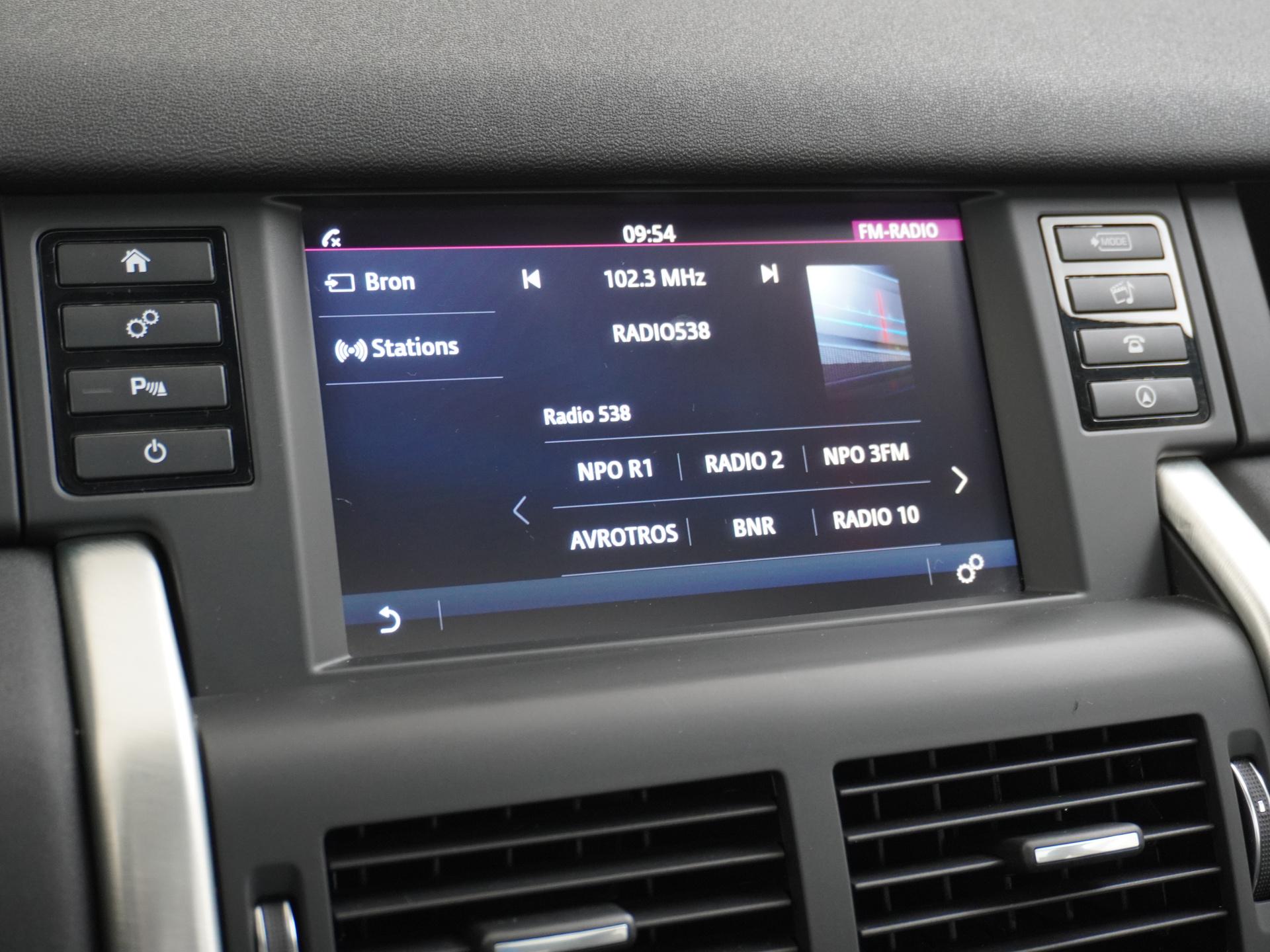 Land Rover Discovery Sport 2.0 TD4 HSE 32