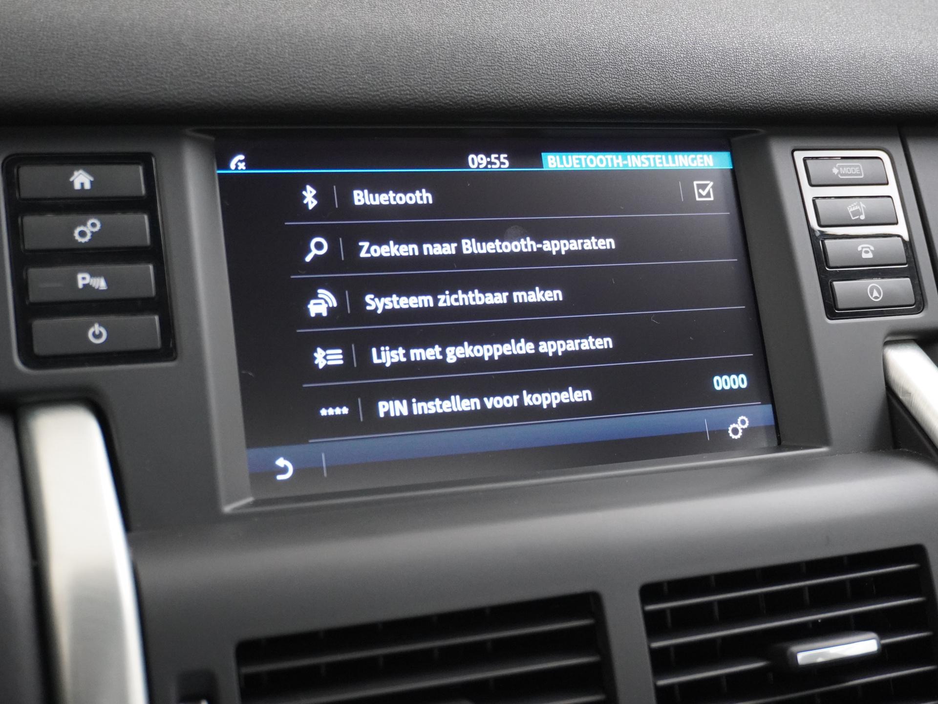 Land Rover Discovery Sport 2.0 TD4 HSE 33