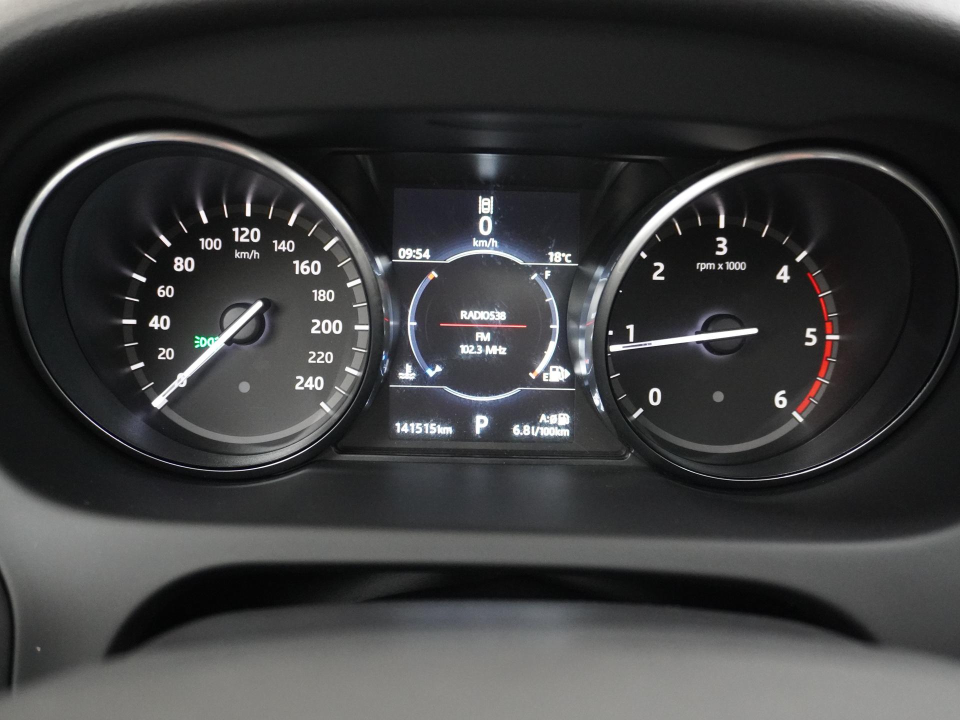 Land Rover Discovery Sport 2.0 TD4 HSE 8