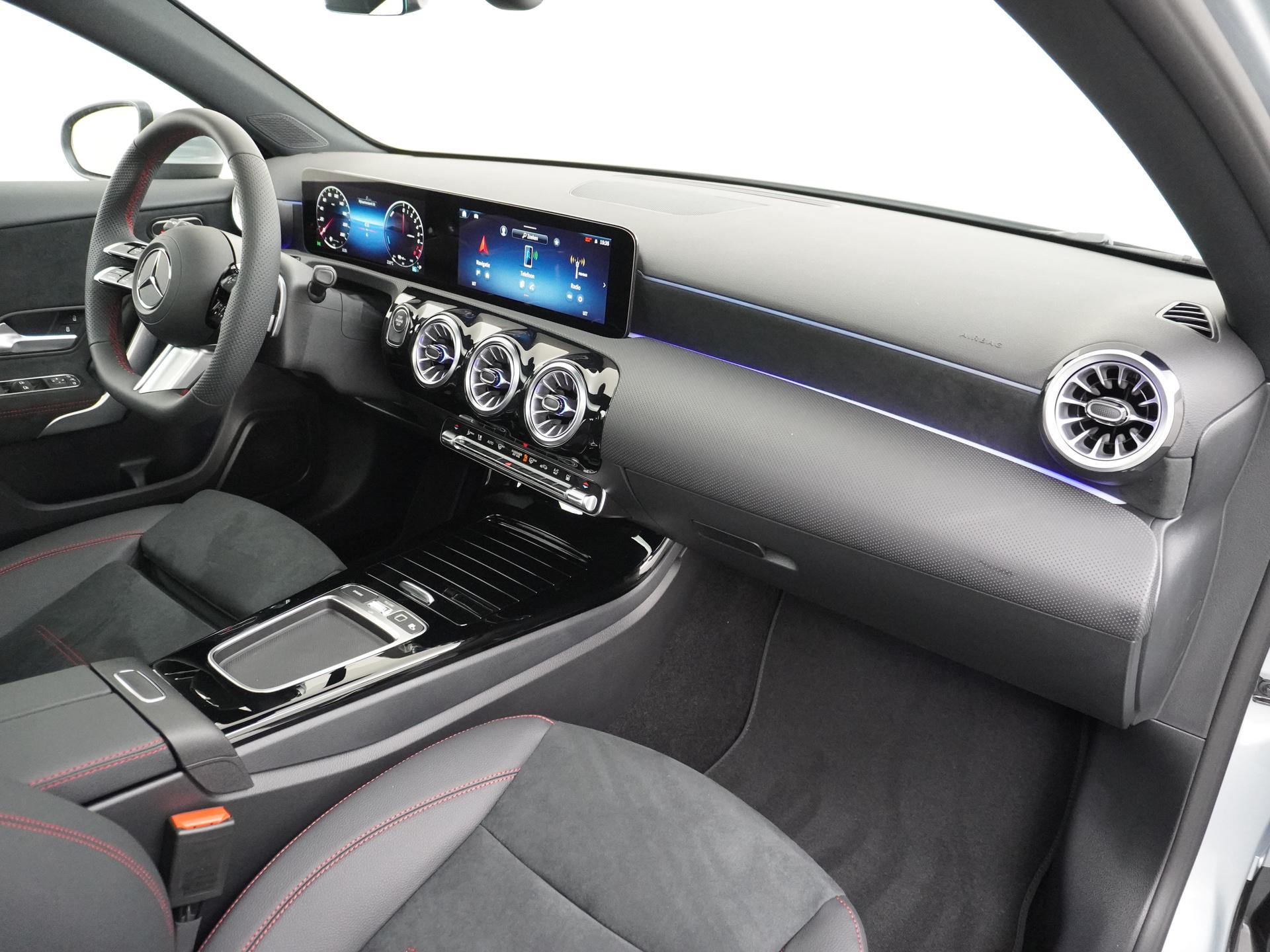 Mercedes-Benz A-Klasse 250 e Business Solution AMG 45