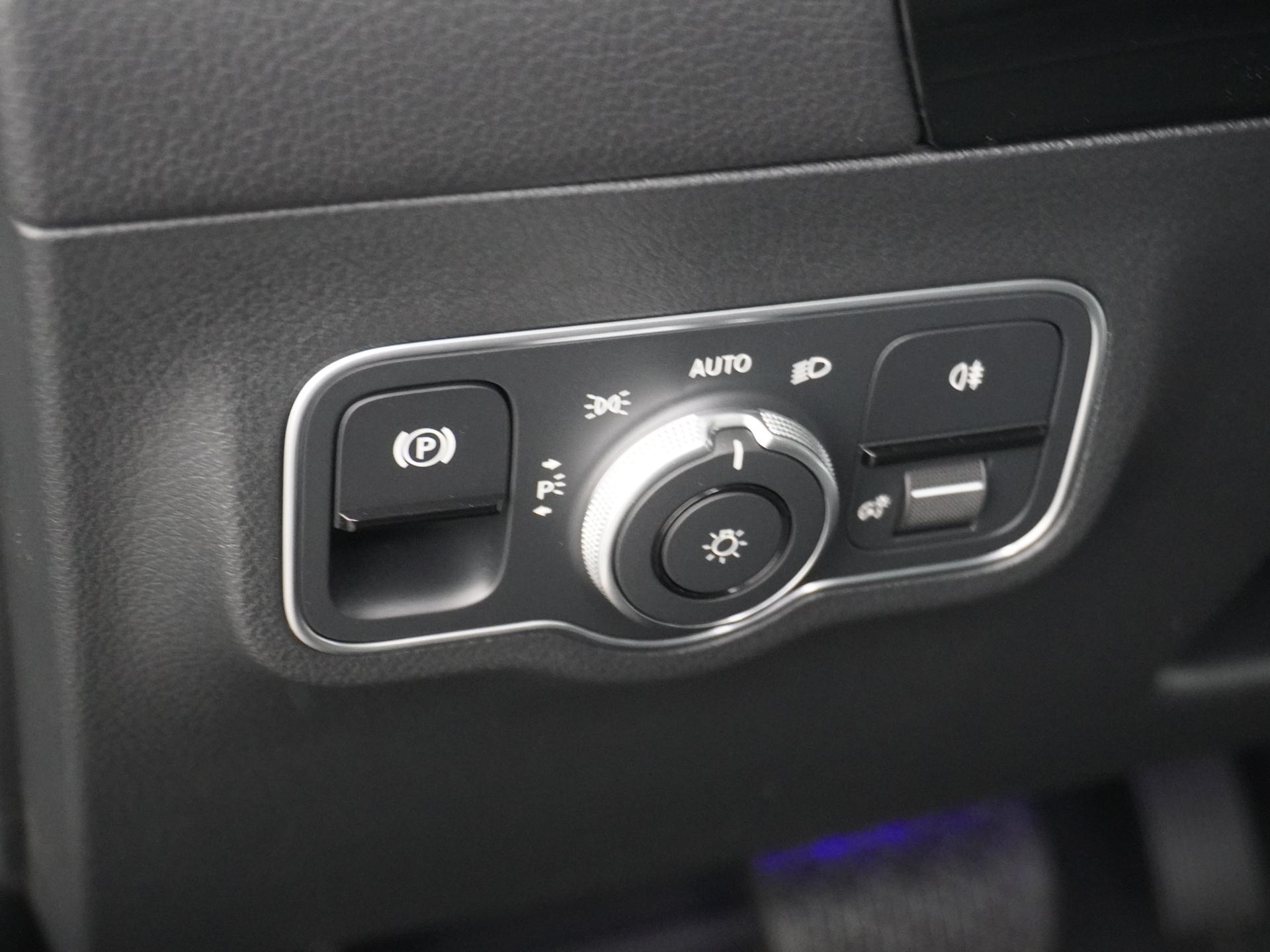 Mercedes-Benz B-Klasse 250 e Business Solution Luxury Line 30