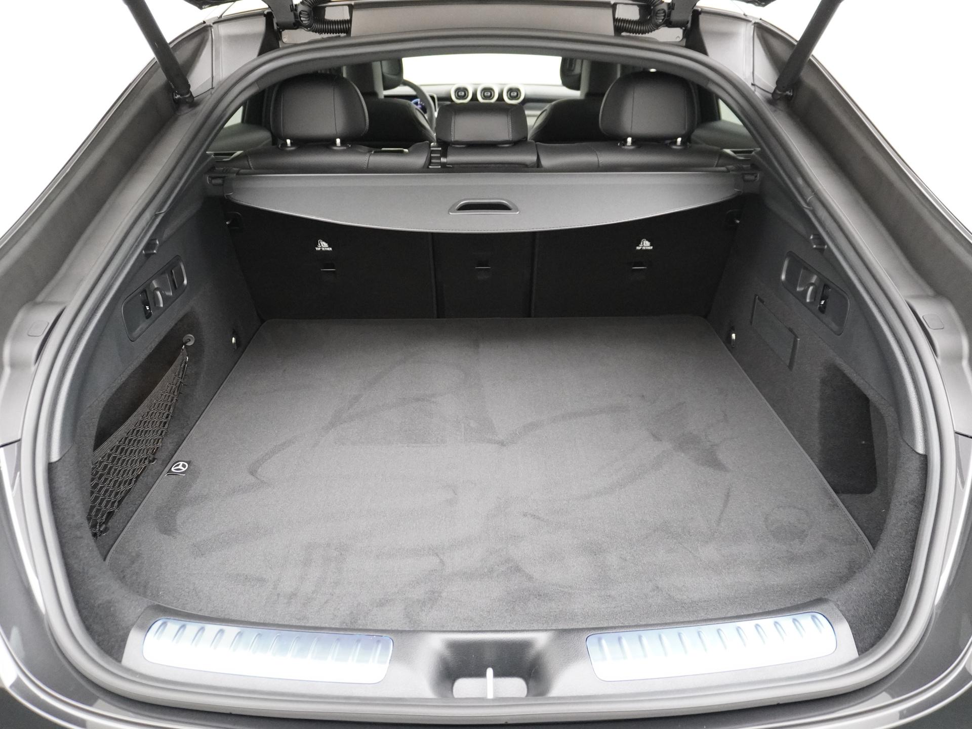 Mercedes-Benz GLC Coupé 300e 4MATIC Sport Edition 12