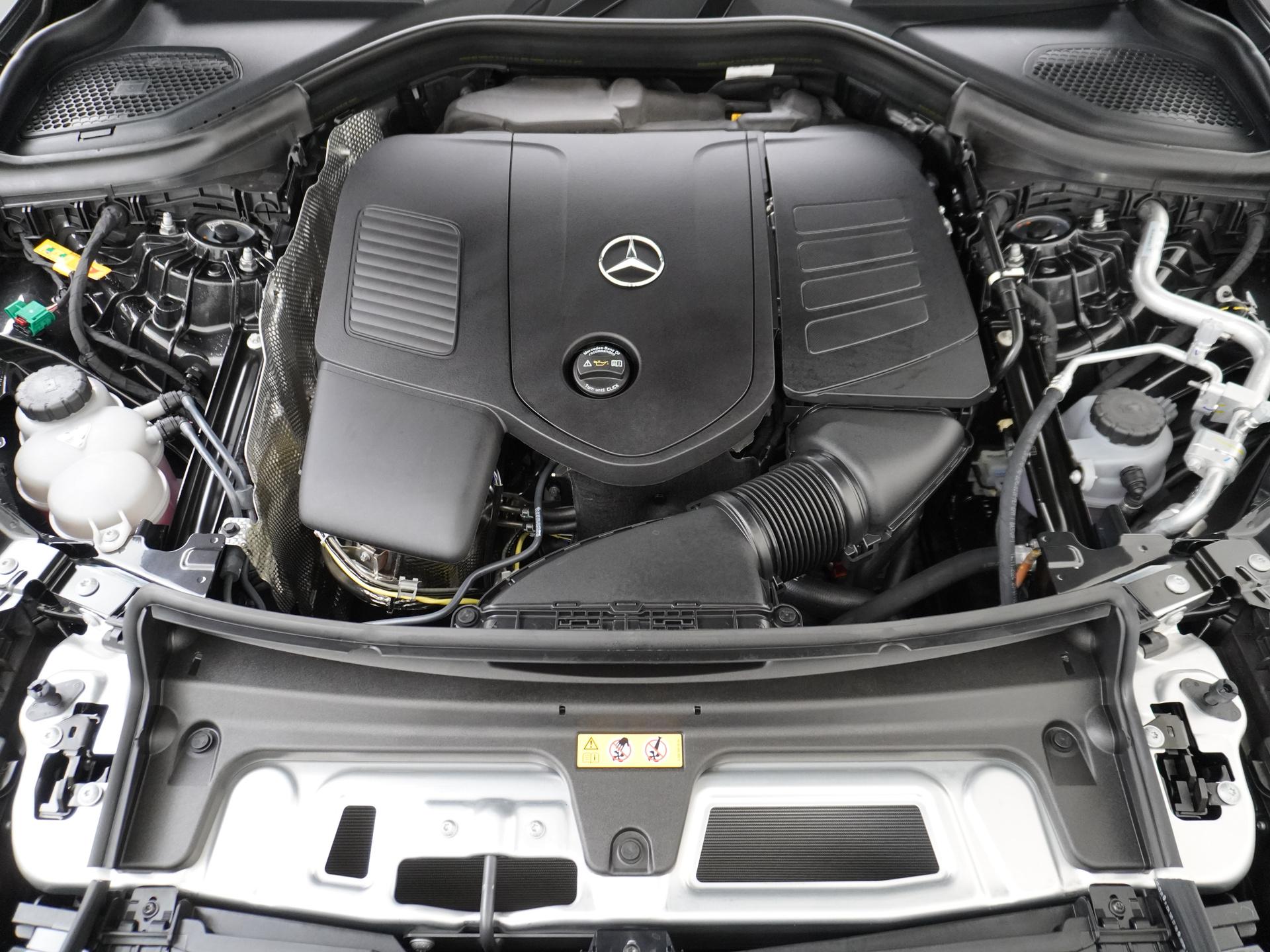 Mercedes-Benz GLC Coupé 300e 4MATIC Sport Edition 16