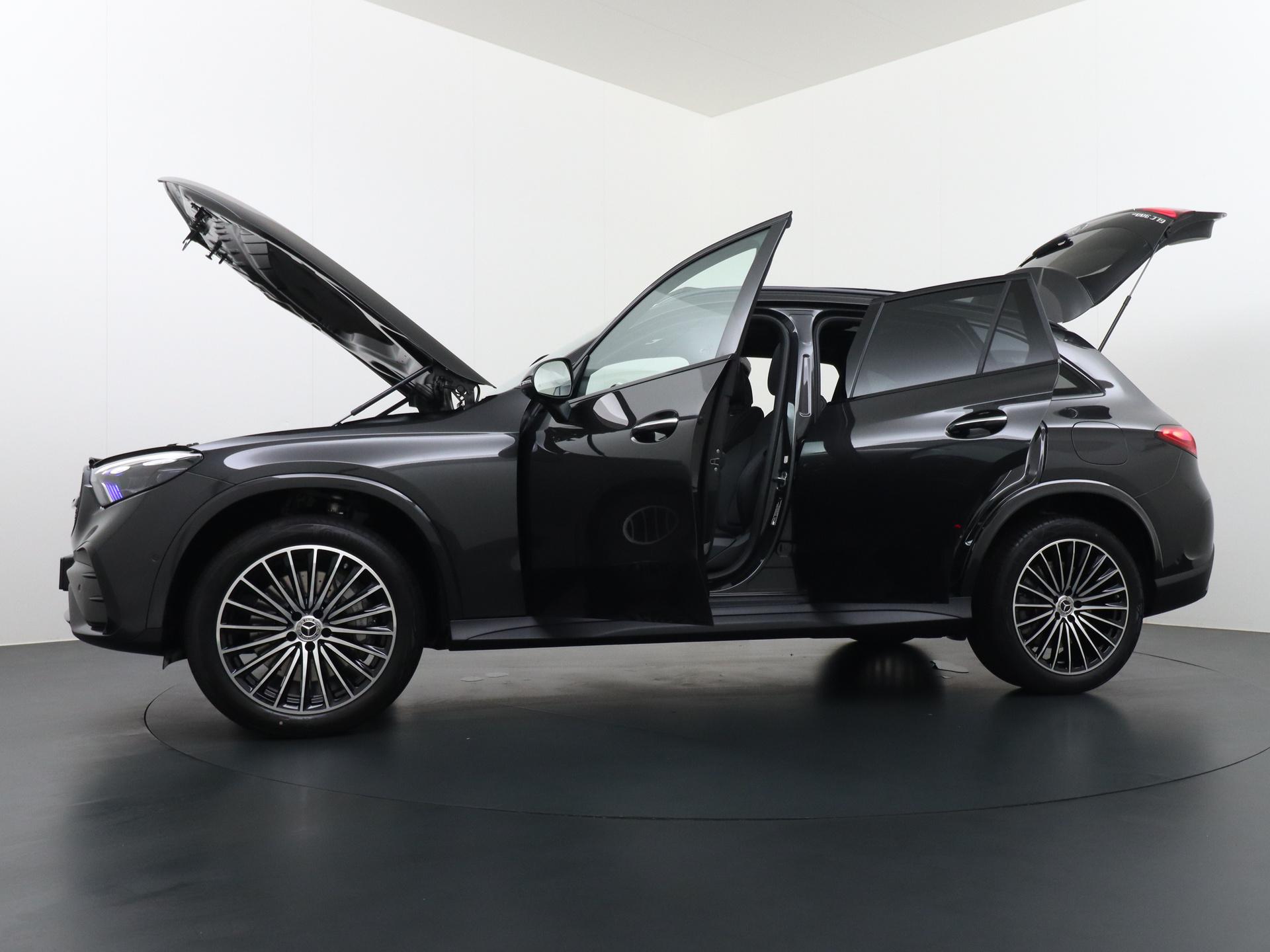 Mercedes-Benz GLC 300e 4MATIC Sport Edition 10