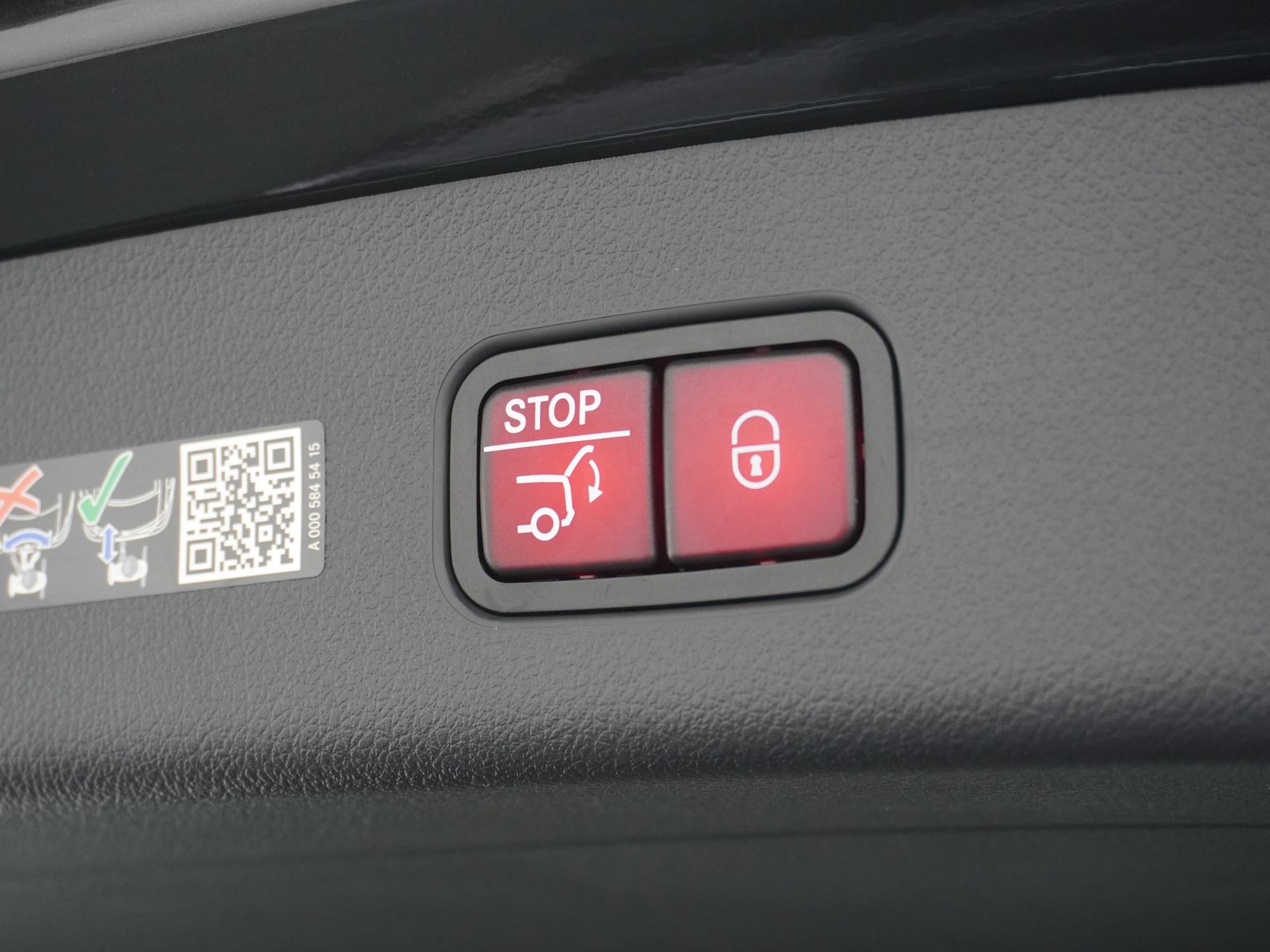 Mercedes-Benz GLC 300e 4MATIC Sport Edition 13