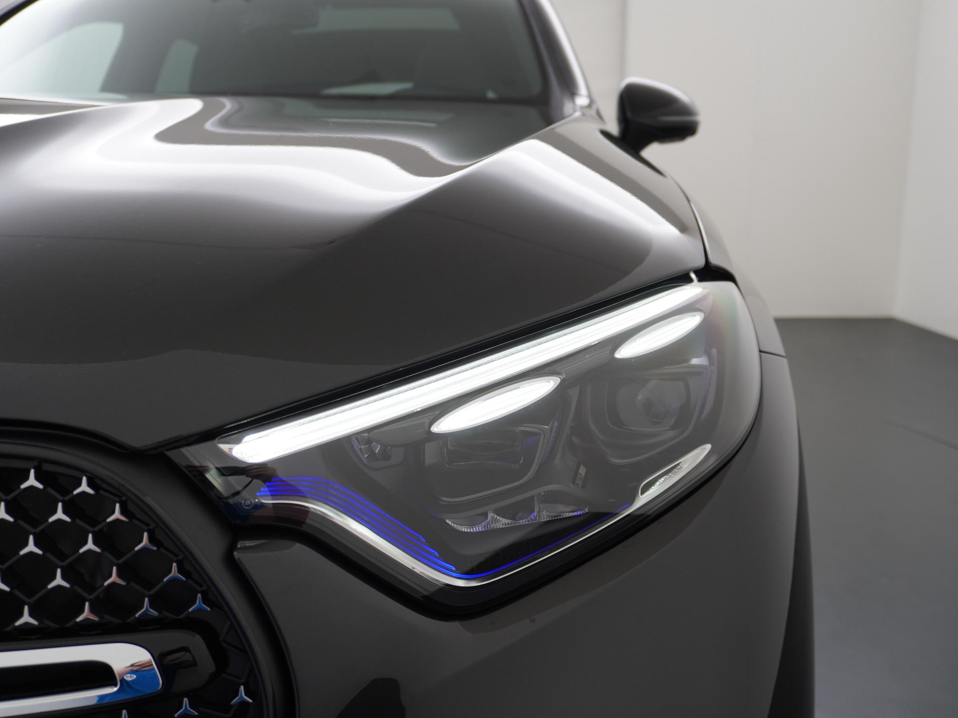 Mercedes-Benz GLC 300e 4MATIC Sport Edition 15