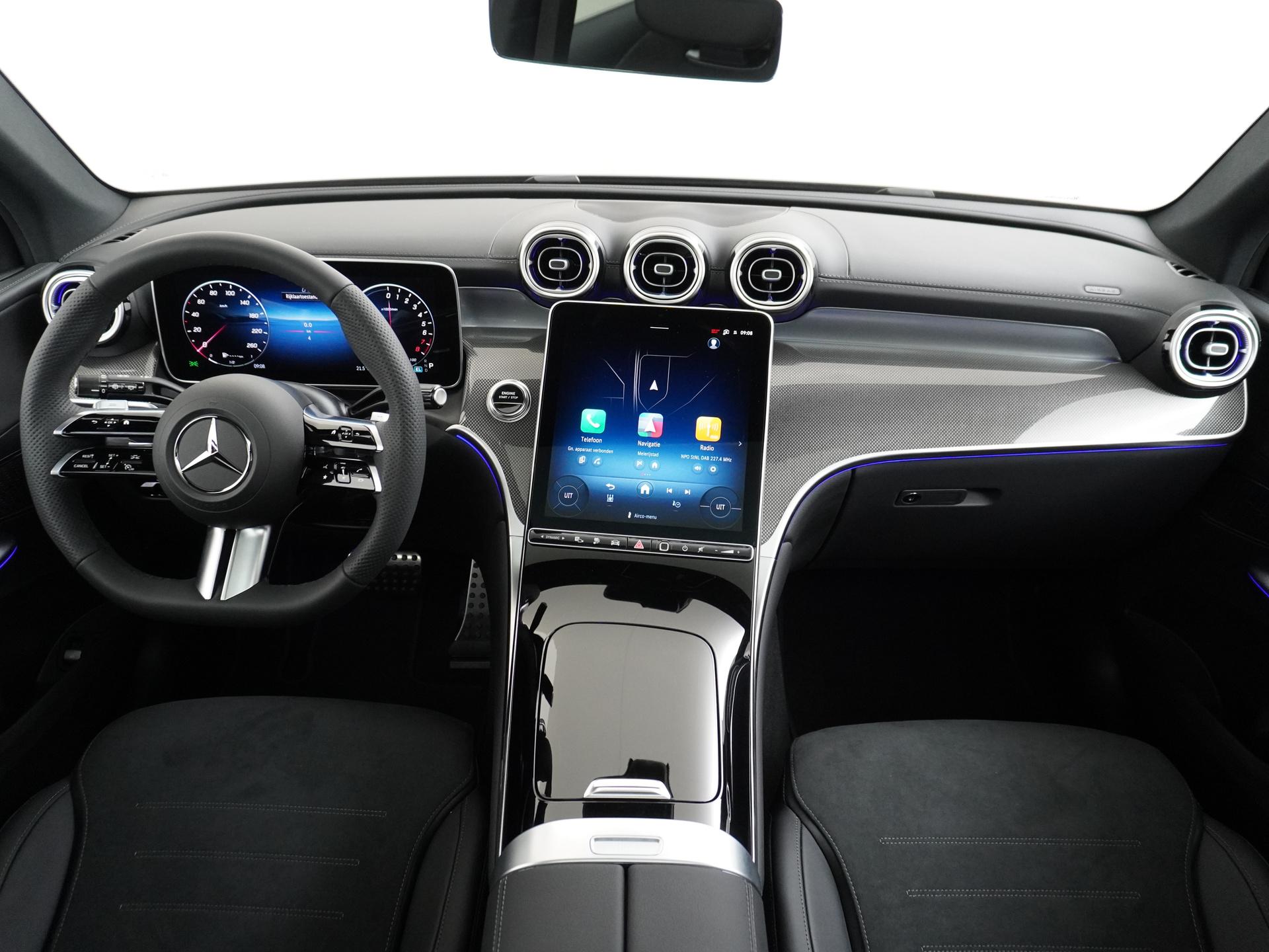 Mercedes-Benz GLC 300e 4MATIC Sport Edition 25