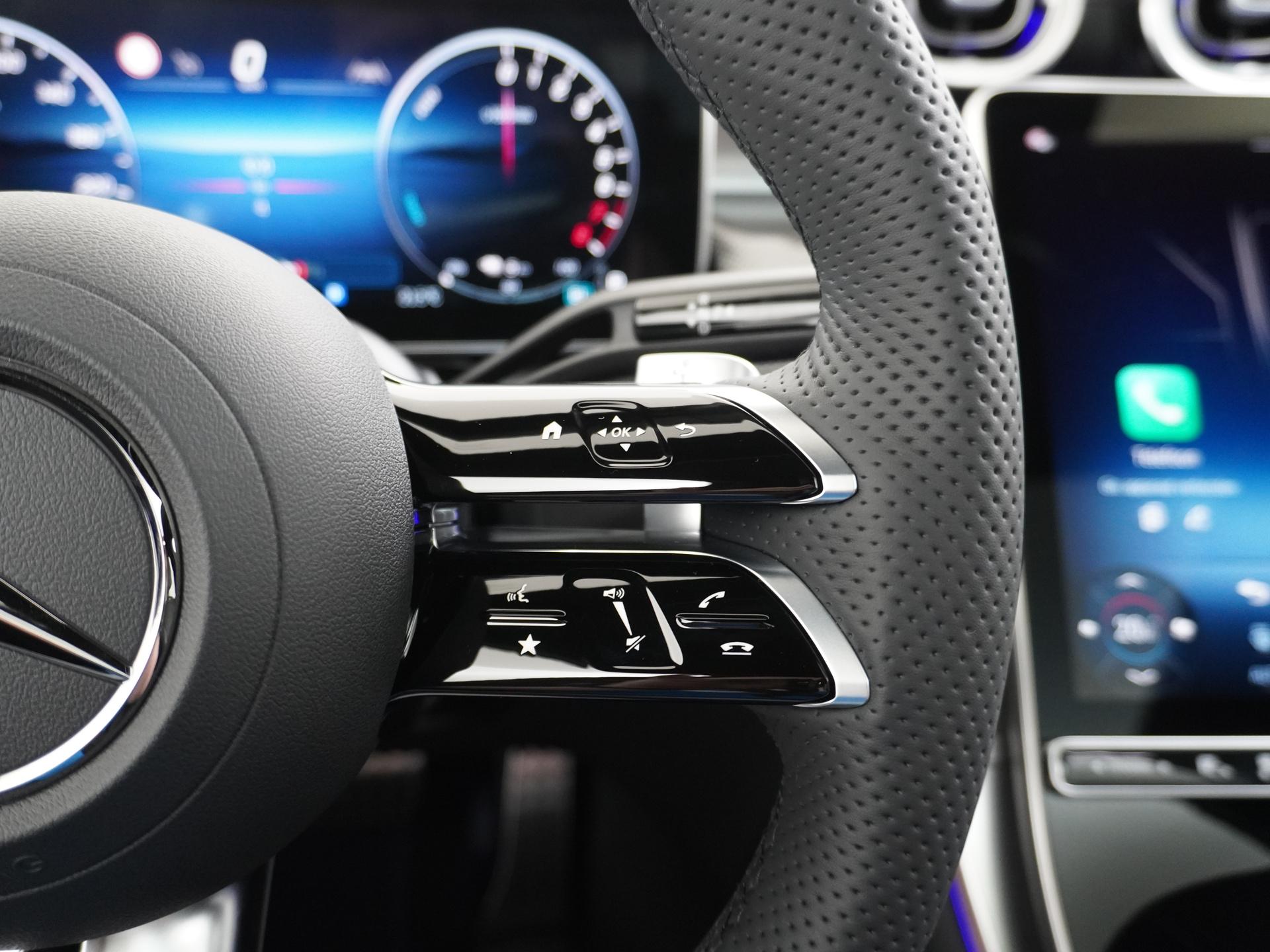 Mercedes-Benz GLC 300e 4MATIC Sport Edition 32