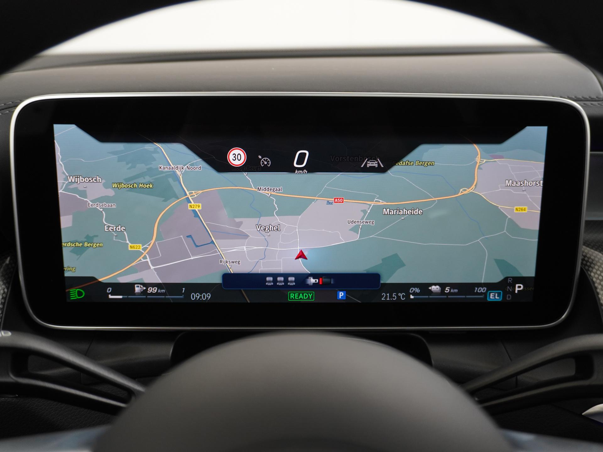 Mercedes-Benz GLC 300e 4MATIC Sport Edition 34