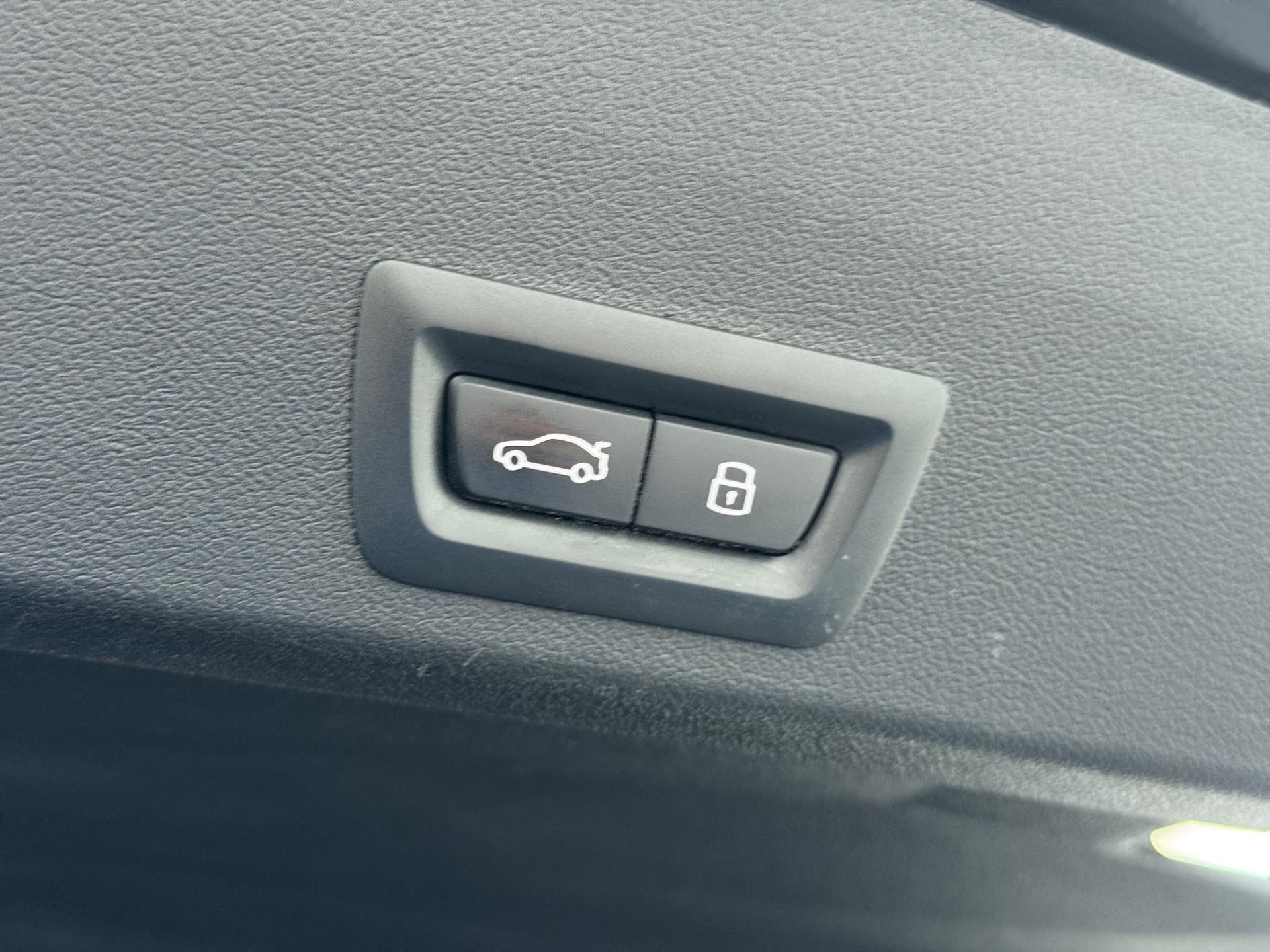 BMW XM PHEV 30 kWh 19