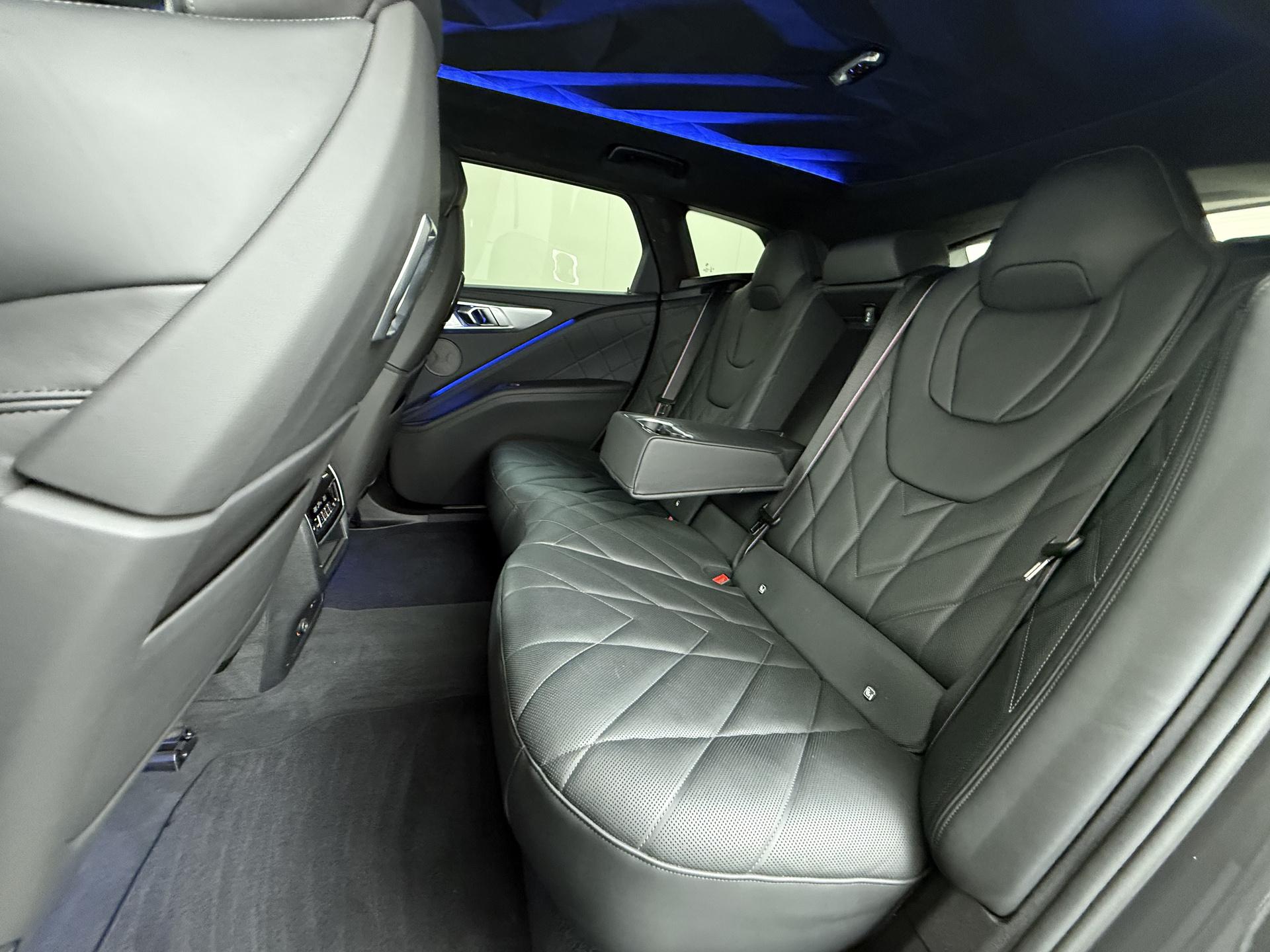 BMW XM PHEV 30 kWh 26