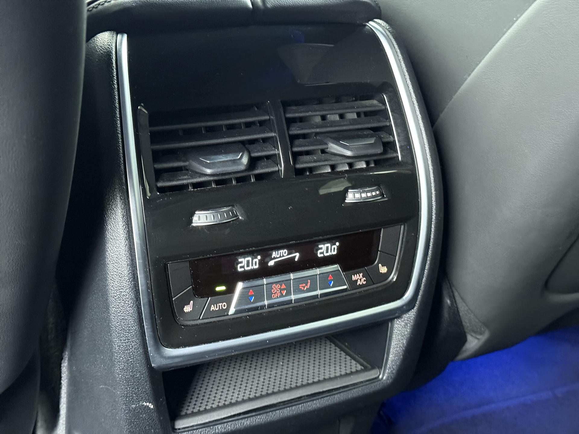 BMW XM PHEV 30 kWh 28