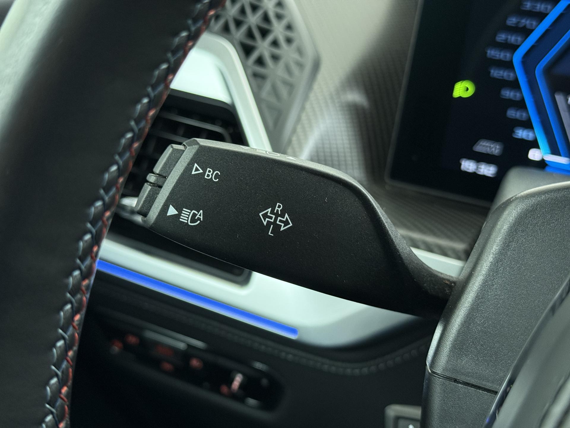 BMW XM PHEV 30 kWh 33