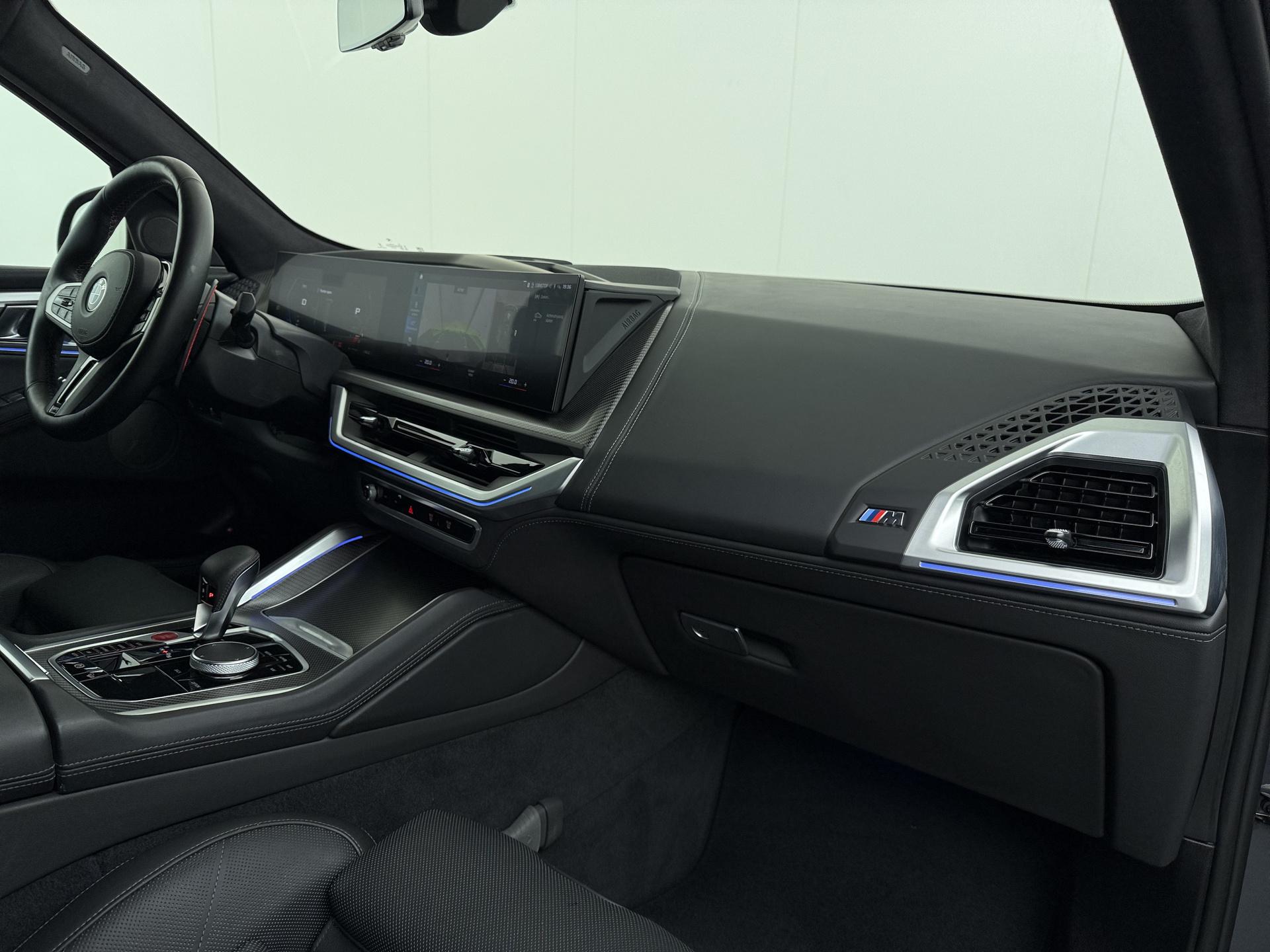 BMW XM PHEV 30 kWh 42