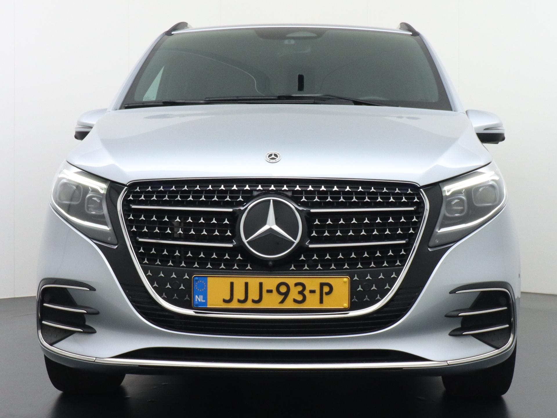 Mercedes-Benz V-Klasse 300d 4Matic L2 AMG-Line 7-pers. Facelift 10