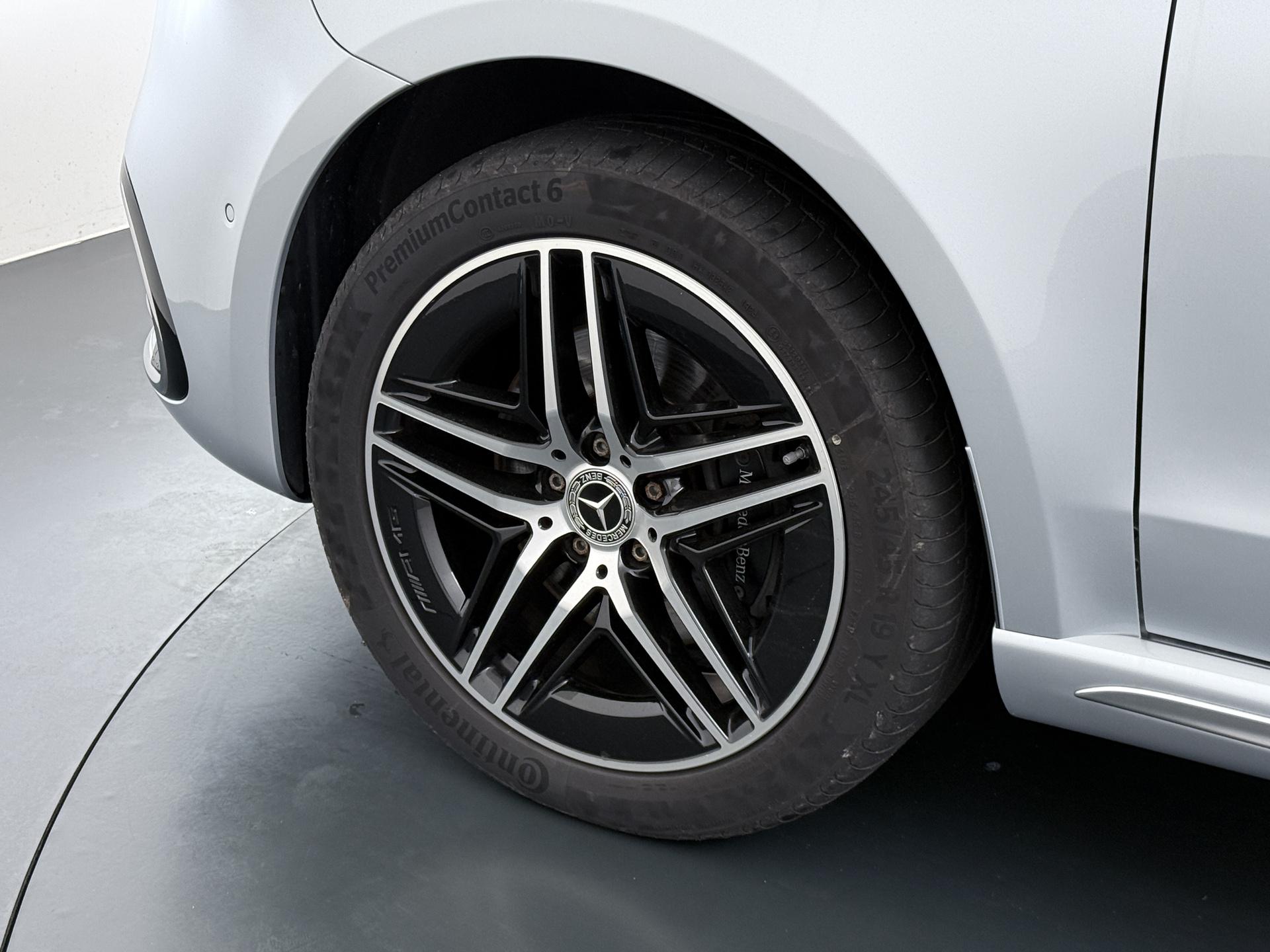 Mercedes-Benz V-Klasse 300d 4Matic L2 AMG-Line 7-pers. Facelift 19