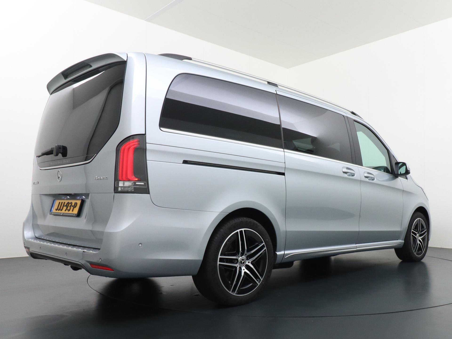 Mercedes-Benz V-Klasse 300d 4Matic L2 AMG-Line 7-pers. Facelift 3