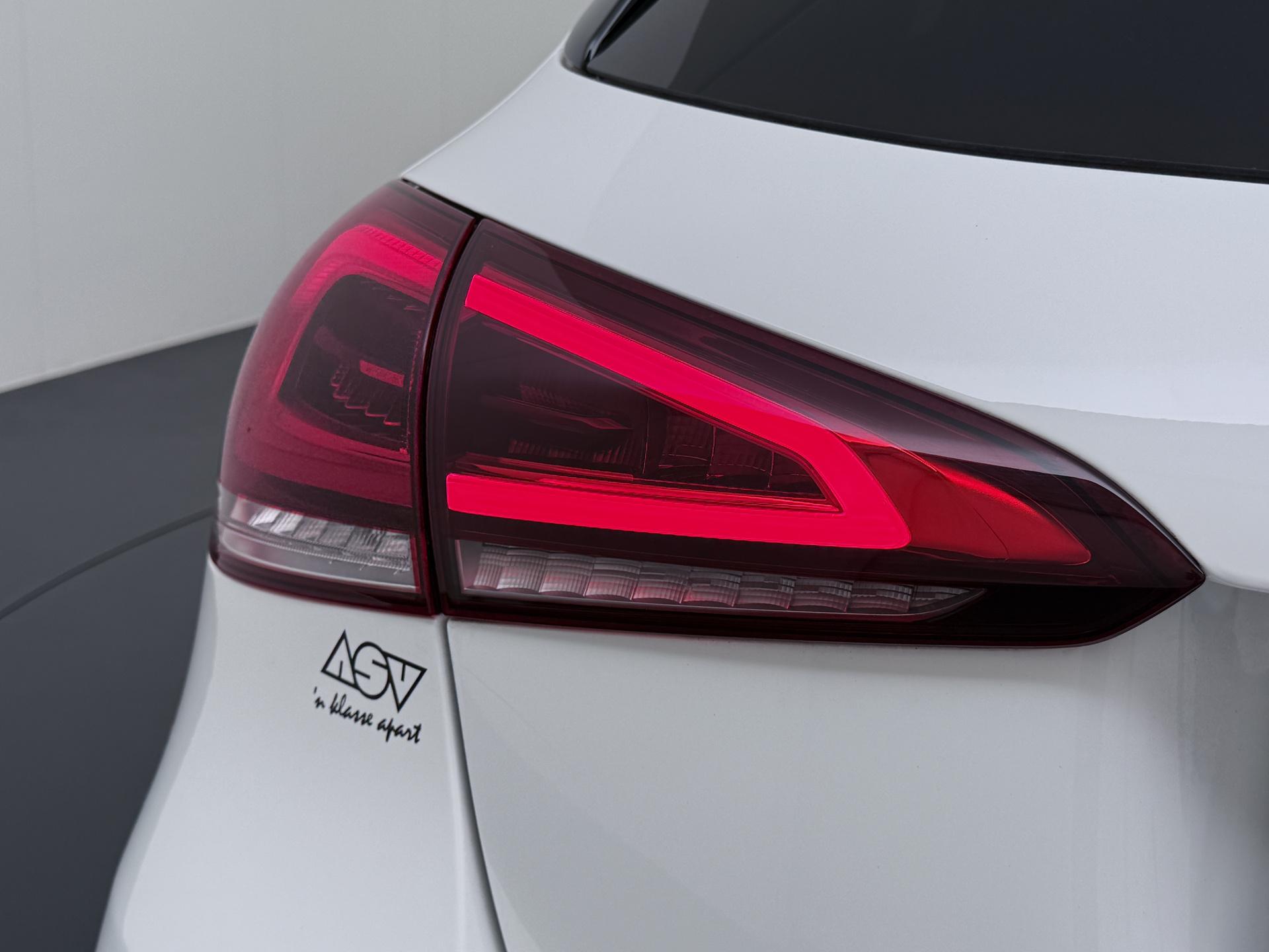 Mercedes-Benz A-Klasse 250 e AMG Business Solution 11