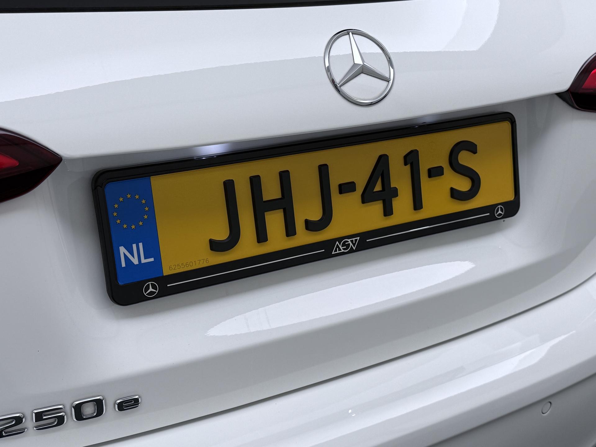 Mercedes-Benz A-Klasse 250 e AMG Business Solution 12