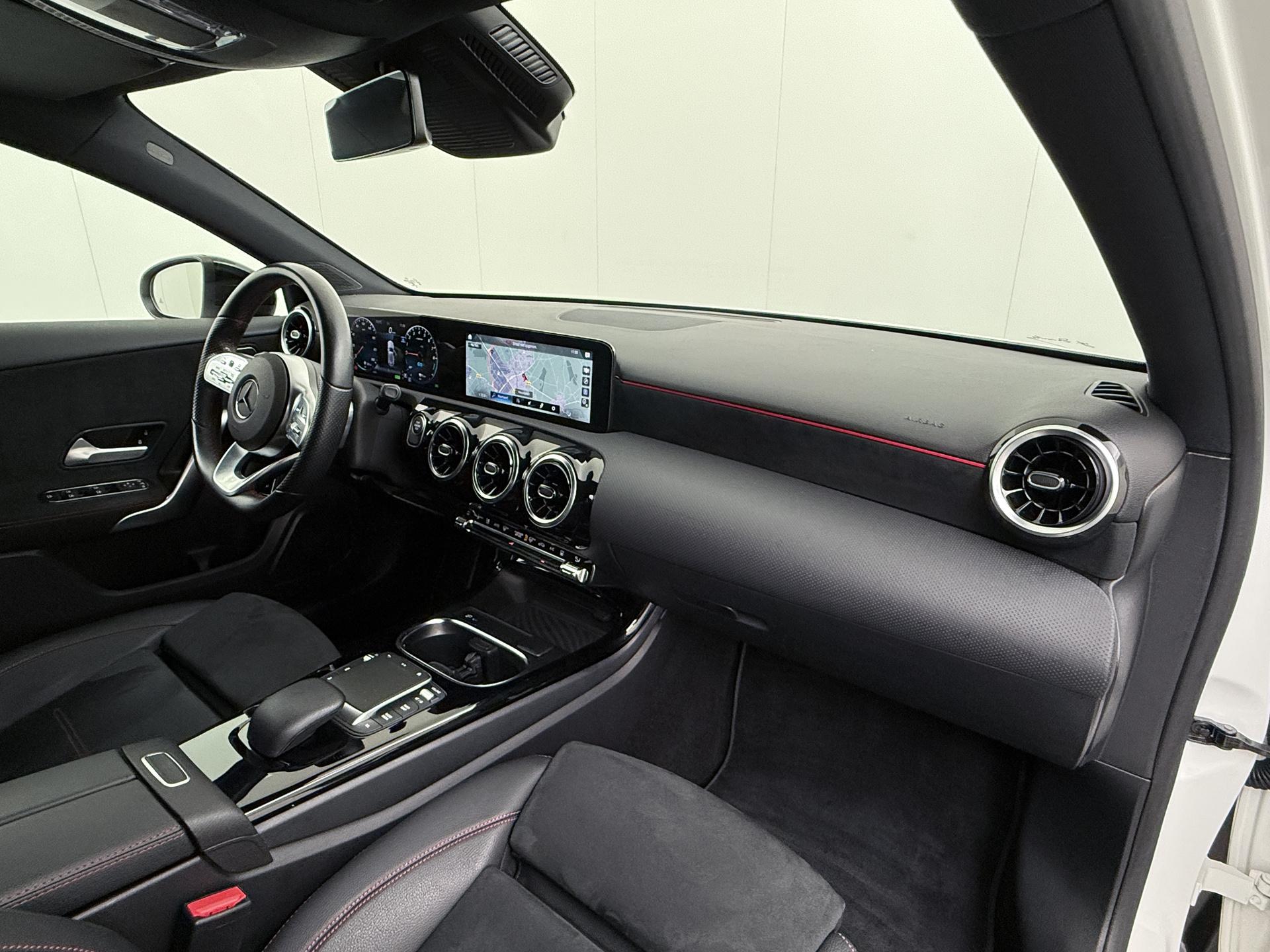 Mercedes-Benz A-Klasse 250 e AMG Business Solution 39