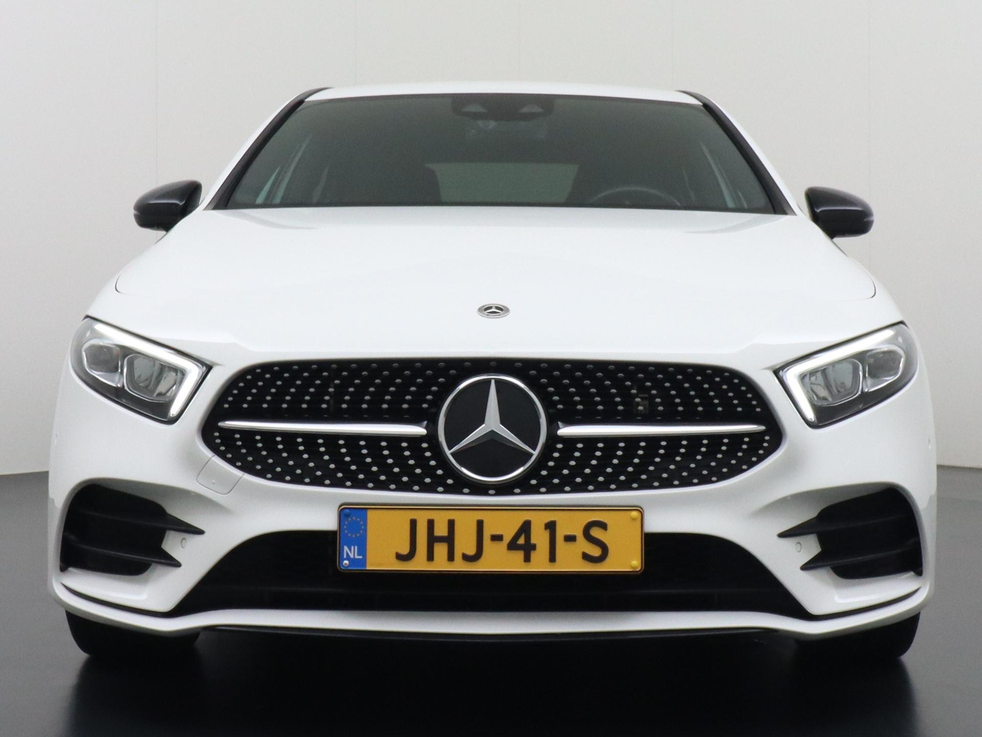 Mercedes-Benz A-Klasse 250 e AMG Business Solution 7