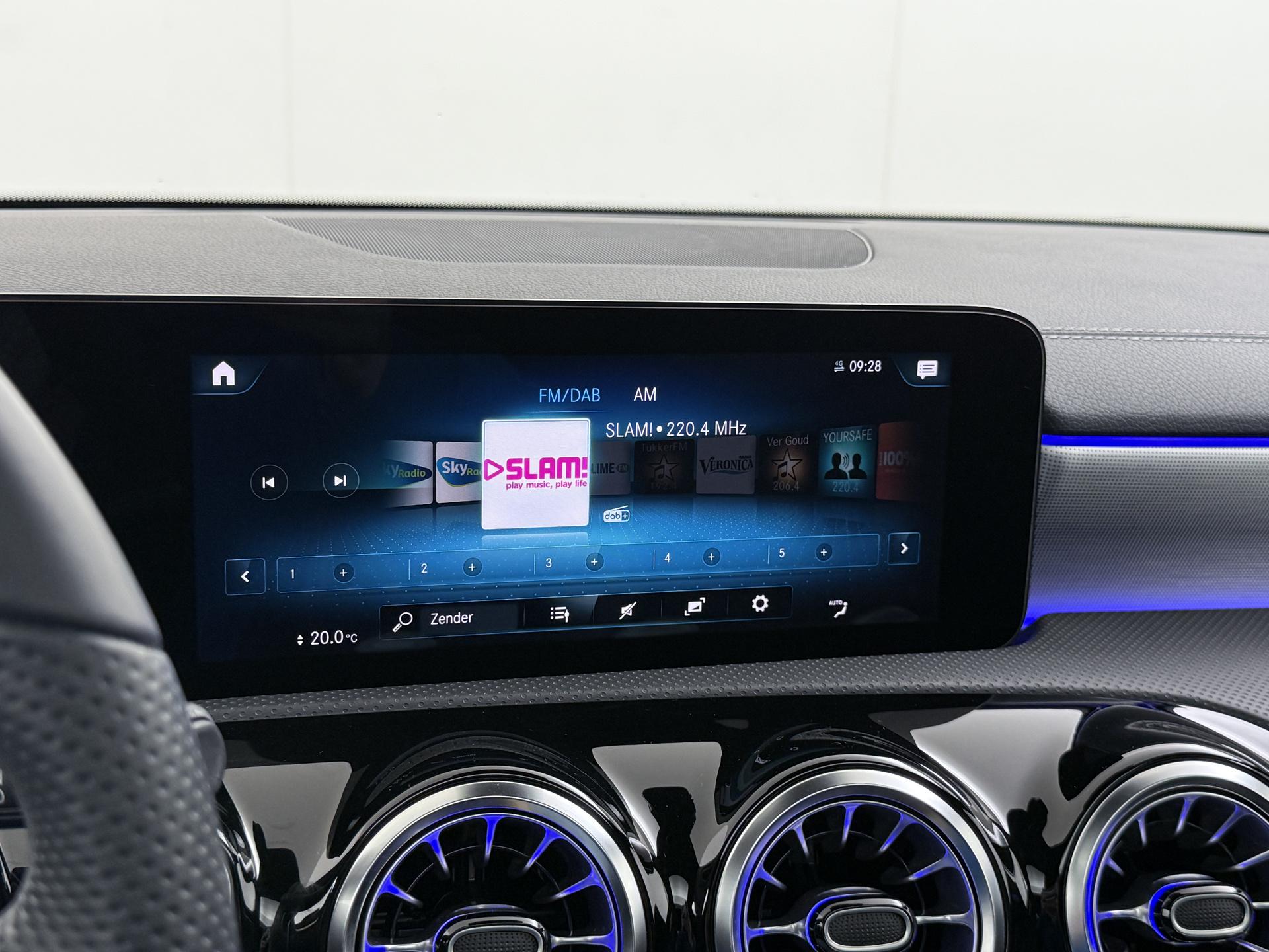 Mercedes-Benz CLA-Klasse 250 e AMG Business Solution Limited 34