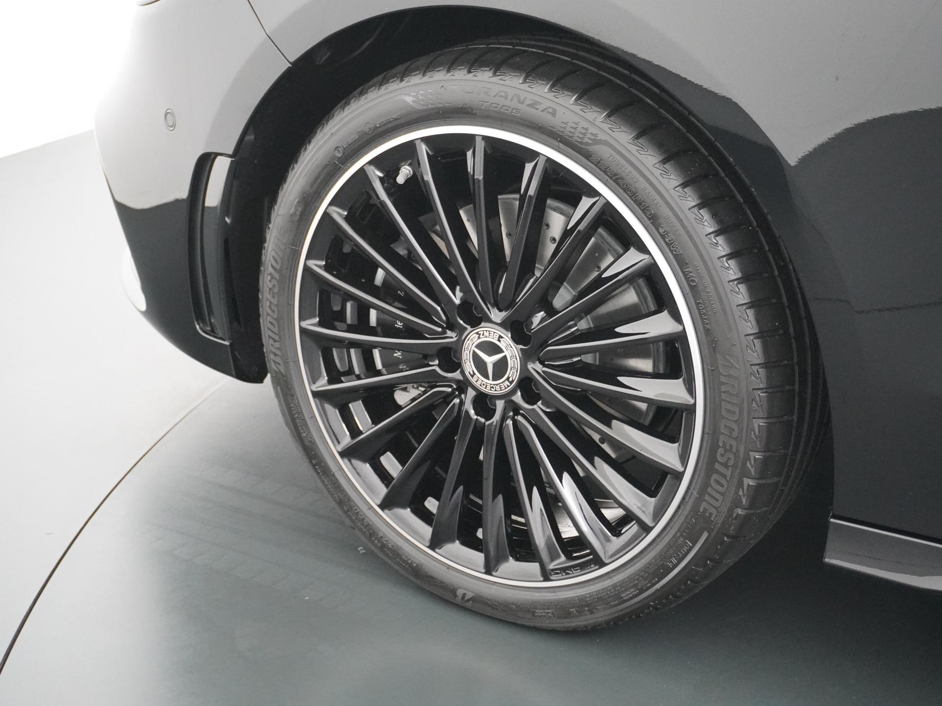 Mercedes-Benz B-Klasse 250 e Business Solution AMG 17