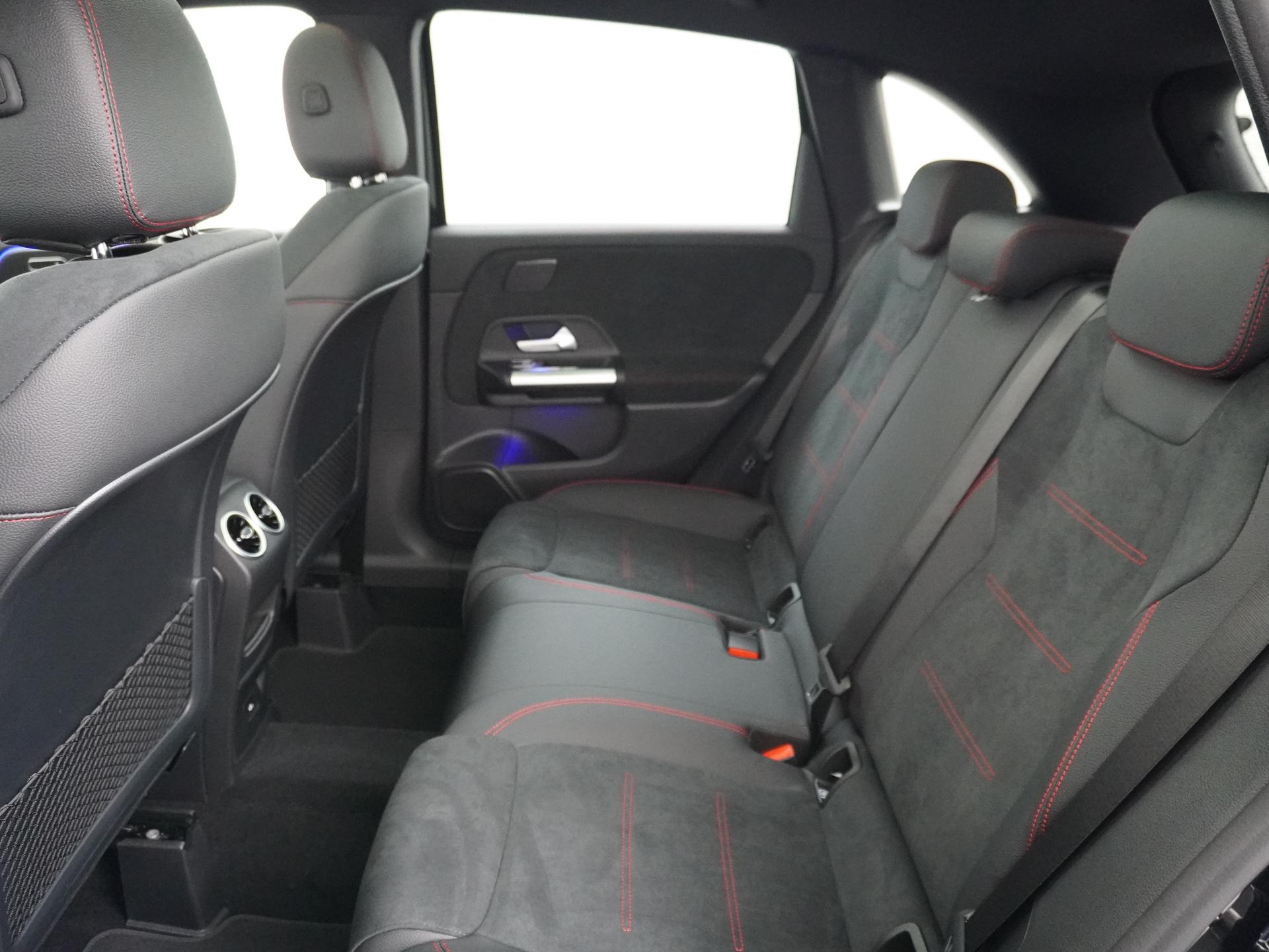 Mercedes-Benz B-Klasse 250 e Business Solution AMG 26