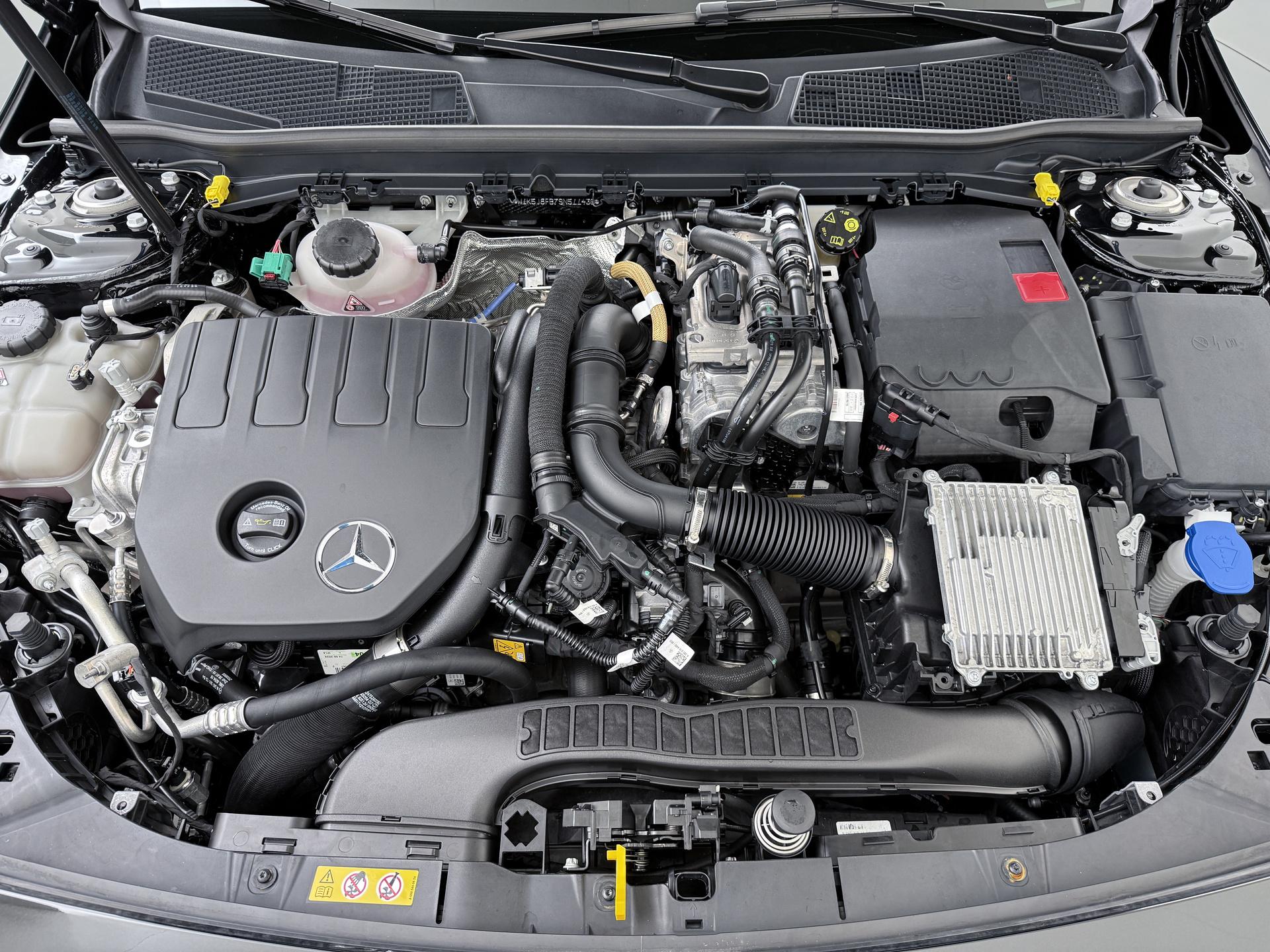 Mercedes-Benz CLA-Klasse 250 e AMG Star Edition Plus 16