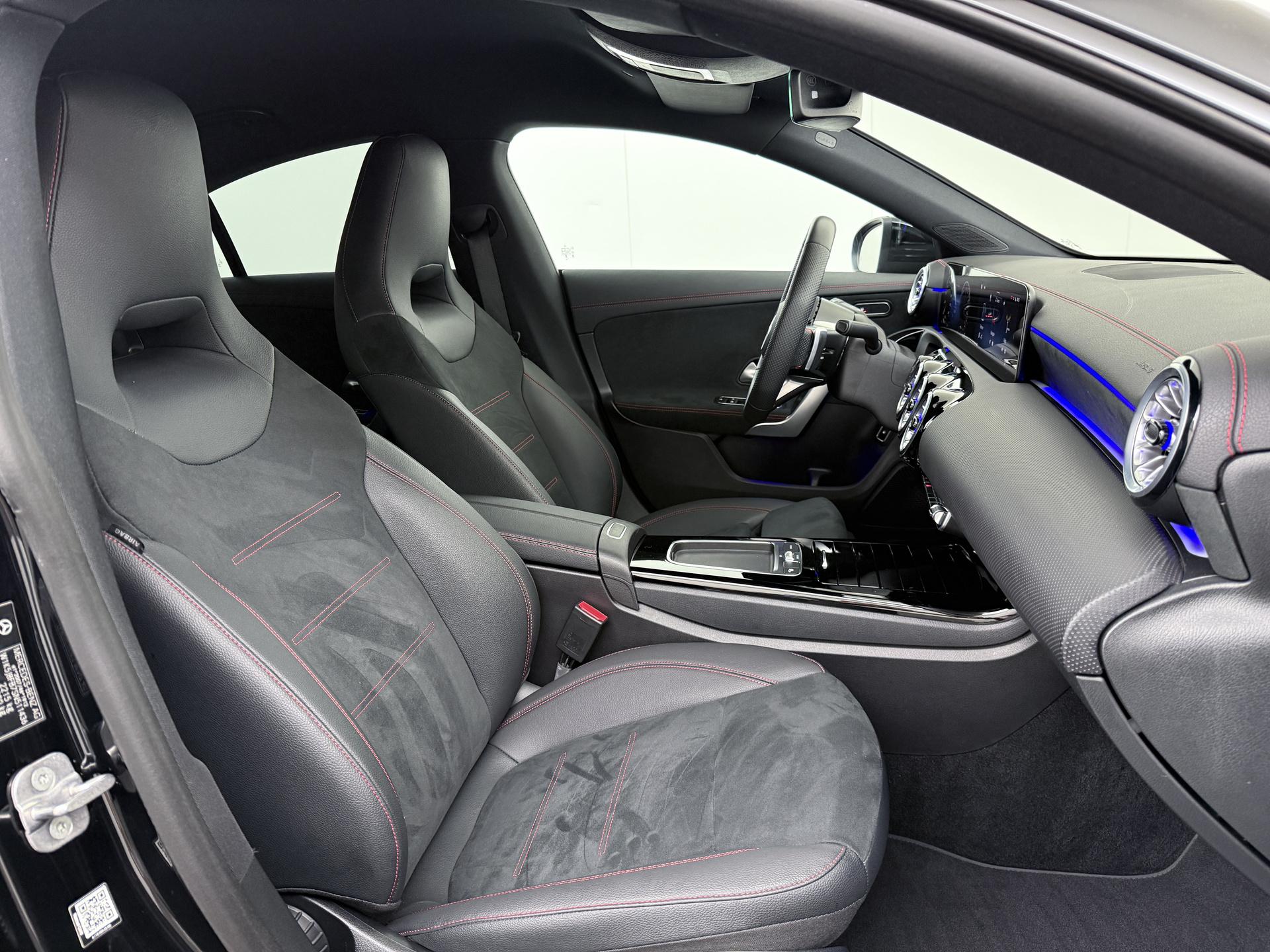 Mercedes-Benz CLA-Klasse 250 e AMG Star Edition Plus 47
