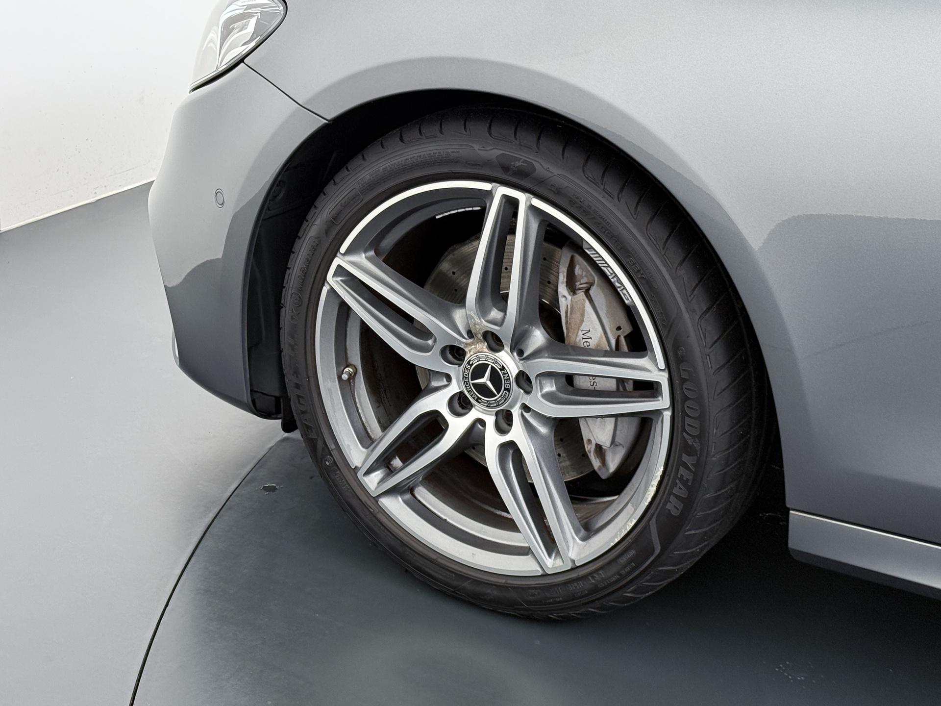 Mercedes-Benz E-Klasse 200 15