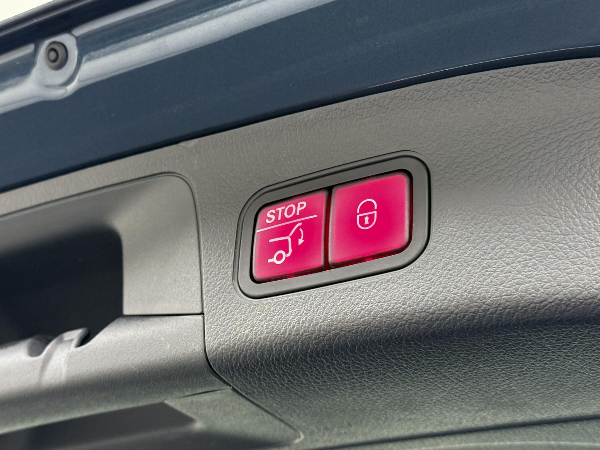 Mercedes-Benz GLA 250 e Luxury Business Solution Limited 16