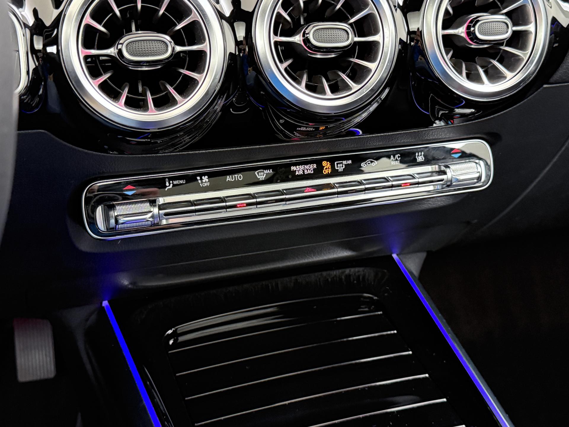 Mercedes-Benz GLA 250 e Luxury Business Solution Limited 45