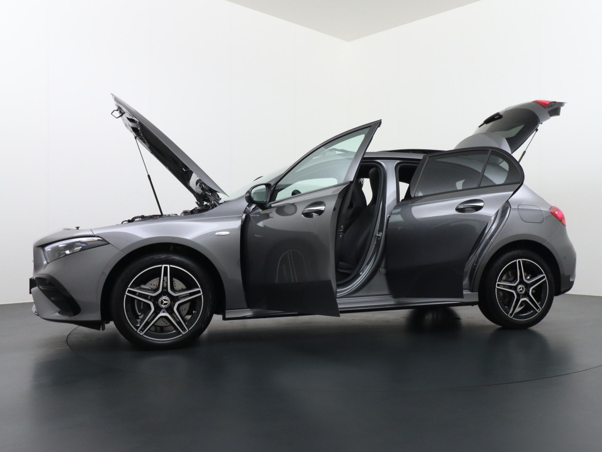 Mercedes-Benz A-Klasse 250 e Business Solution AMG 10