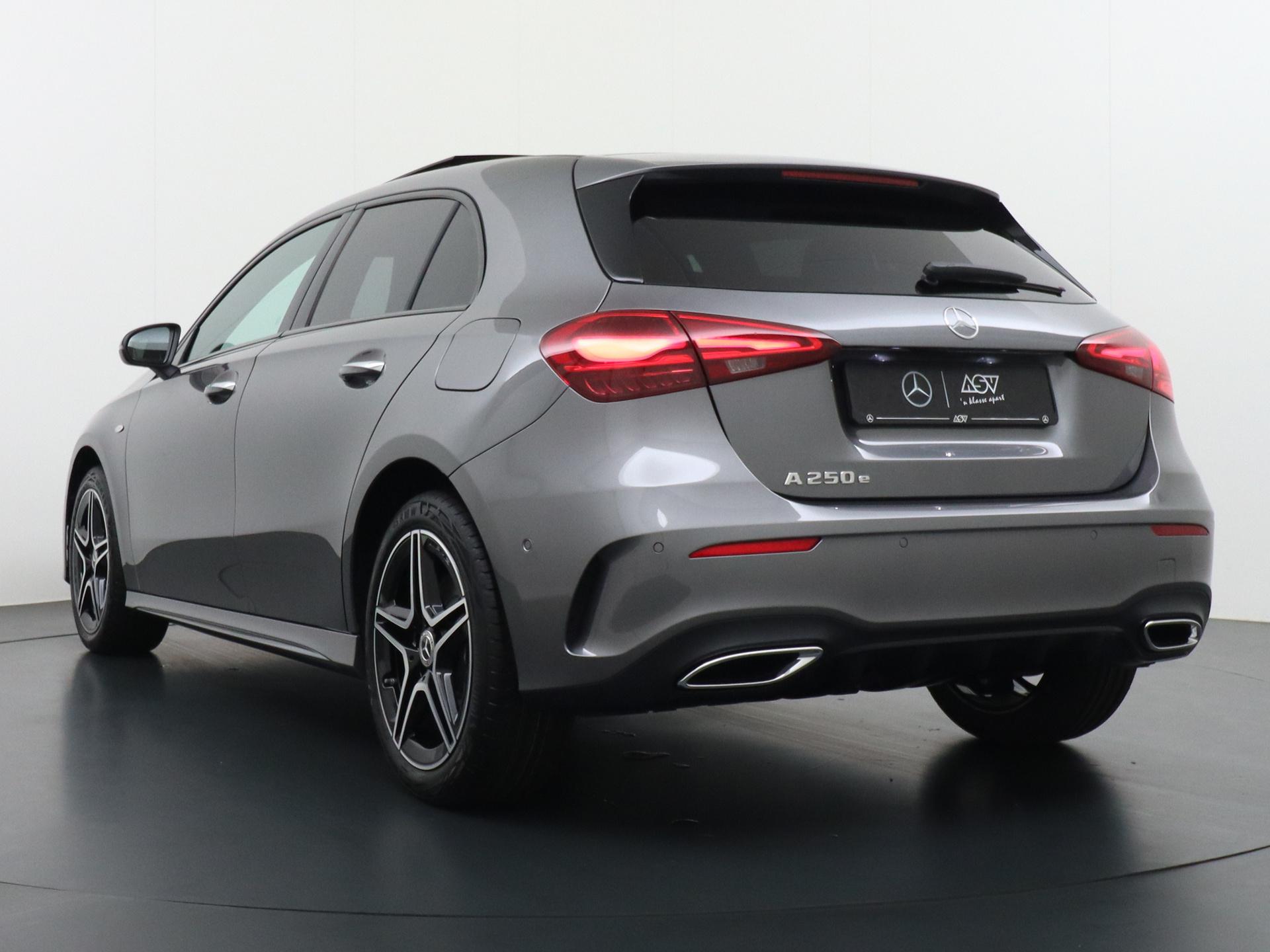 Mercedes-Benz A-Klasse 250 e Business Solution AMG 2