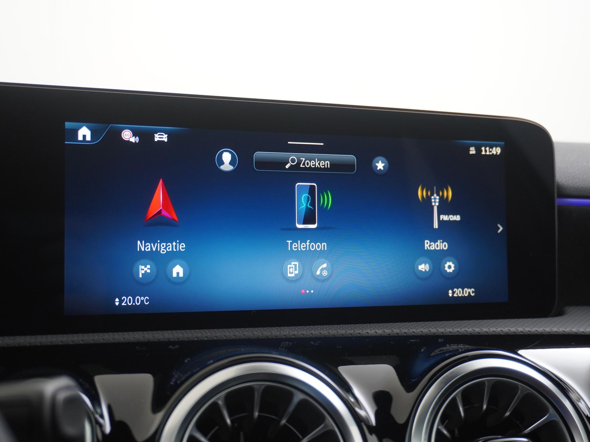 Mercedes-Benz A-Klasse 250 e Business Solution AMG 34