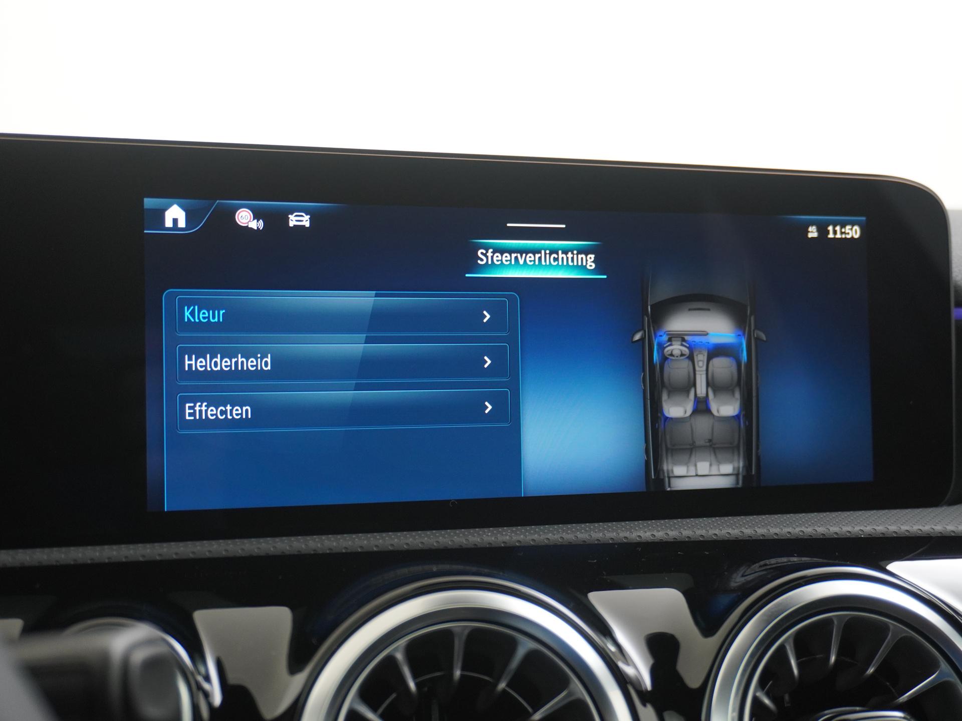 Mercedes-Benz A-Klasse 250 e Business Solution AMG 41