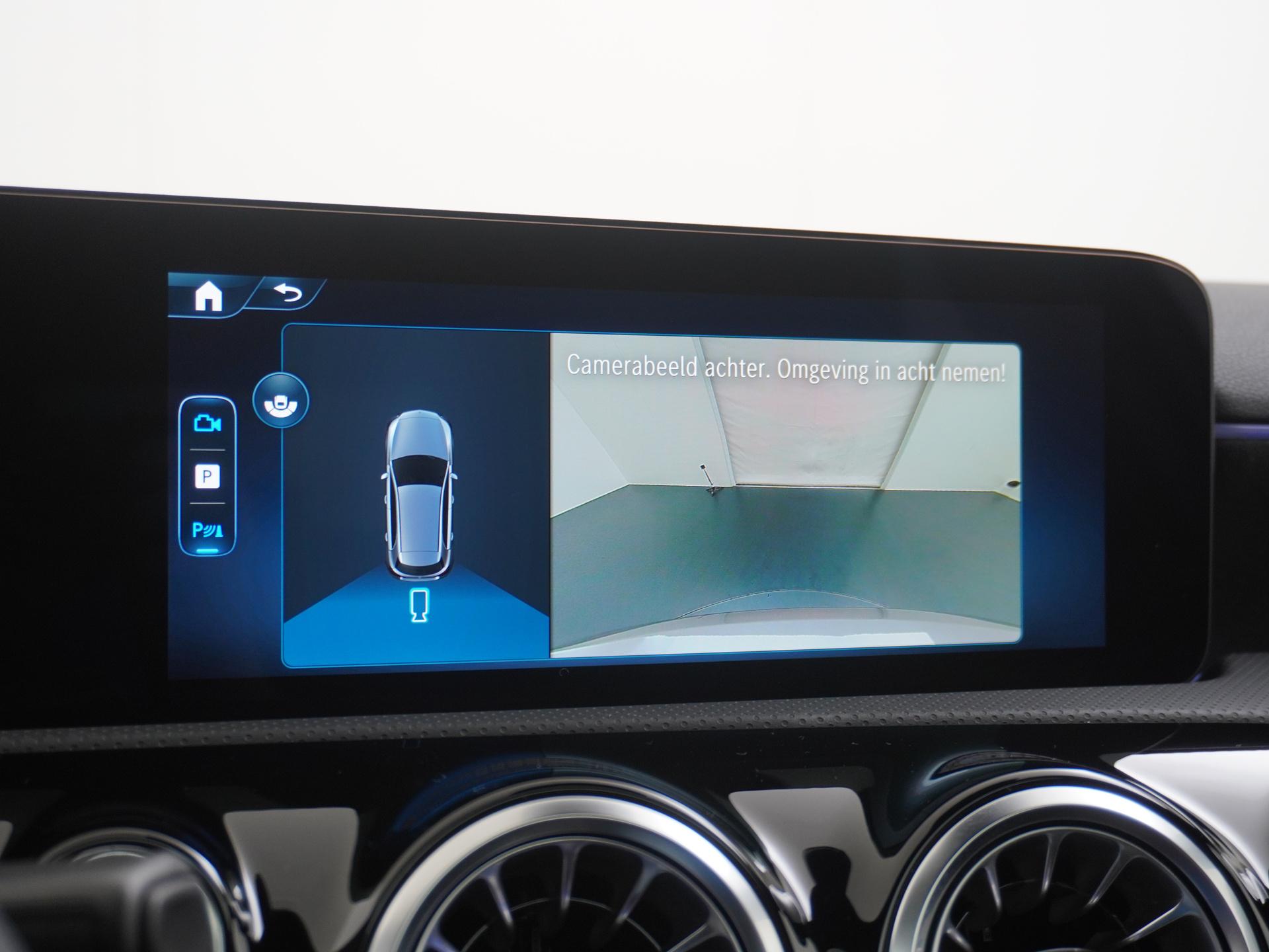 Mercedes-Benz A-Klasse 250 e Business Solution AMG 42