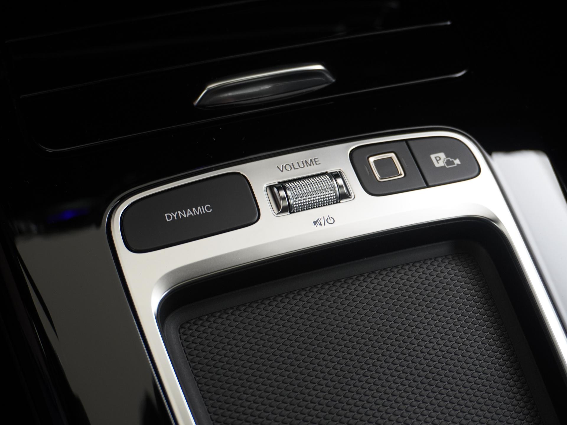 Mercedes-Benz A-Klasse 250 e Business Solution AMG 44