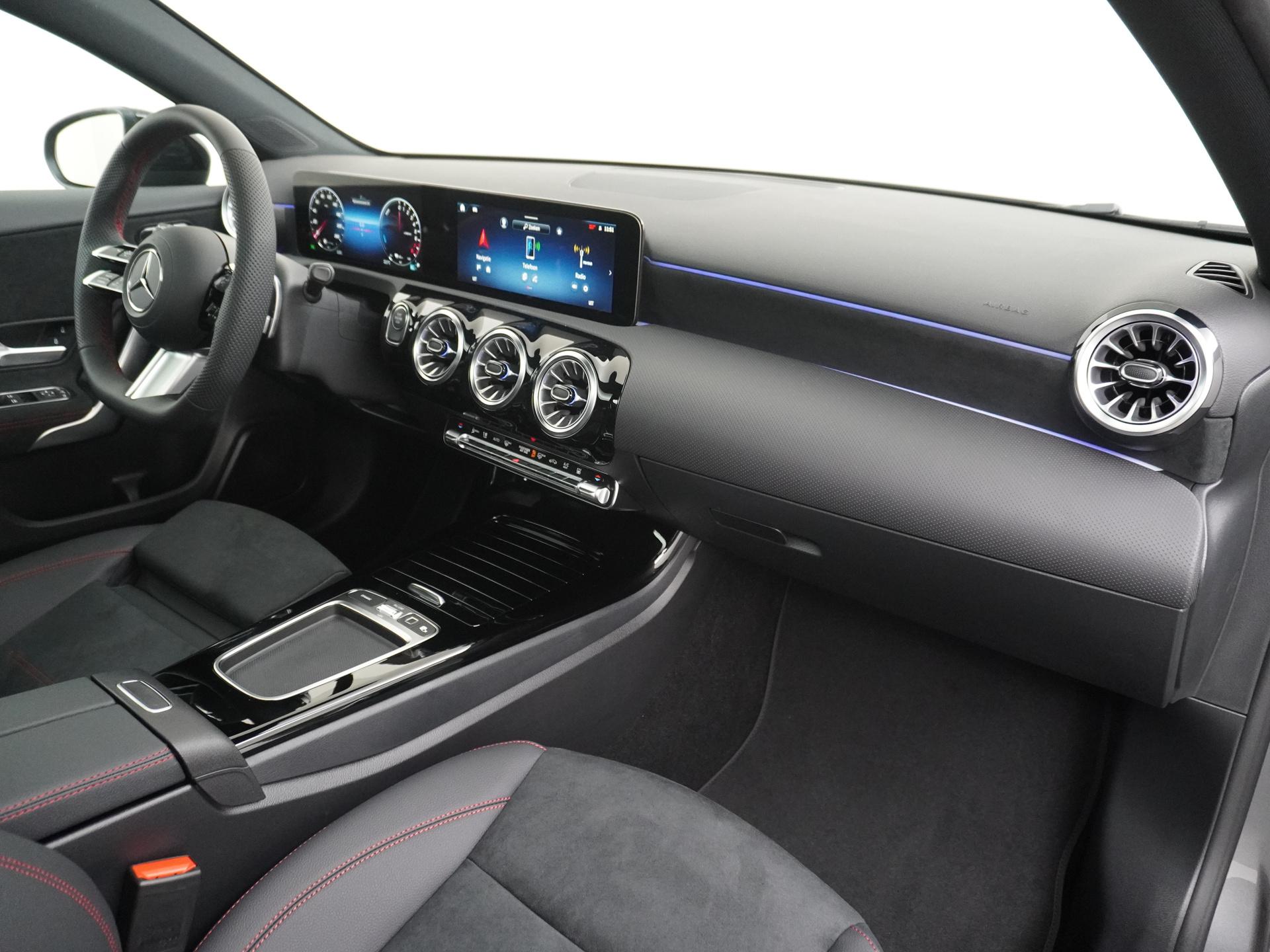 Mercedes-Benz A-Klasse 250 e Business Solution AMG 45