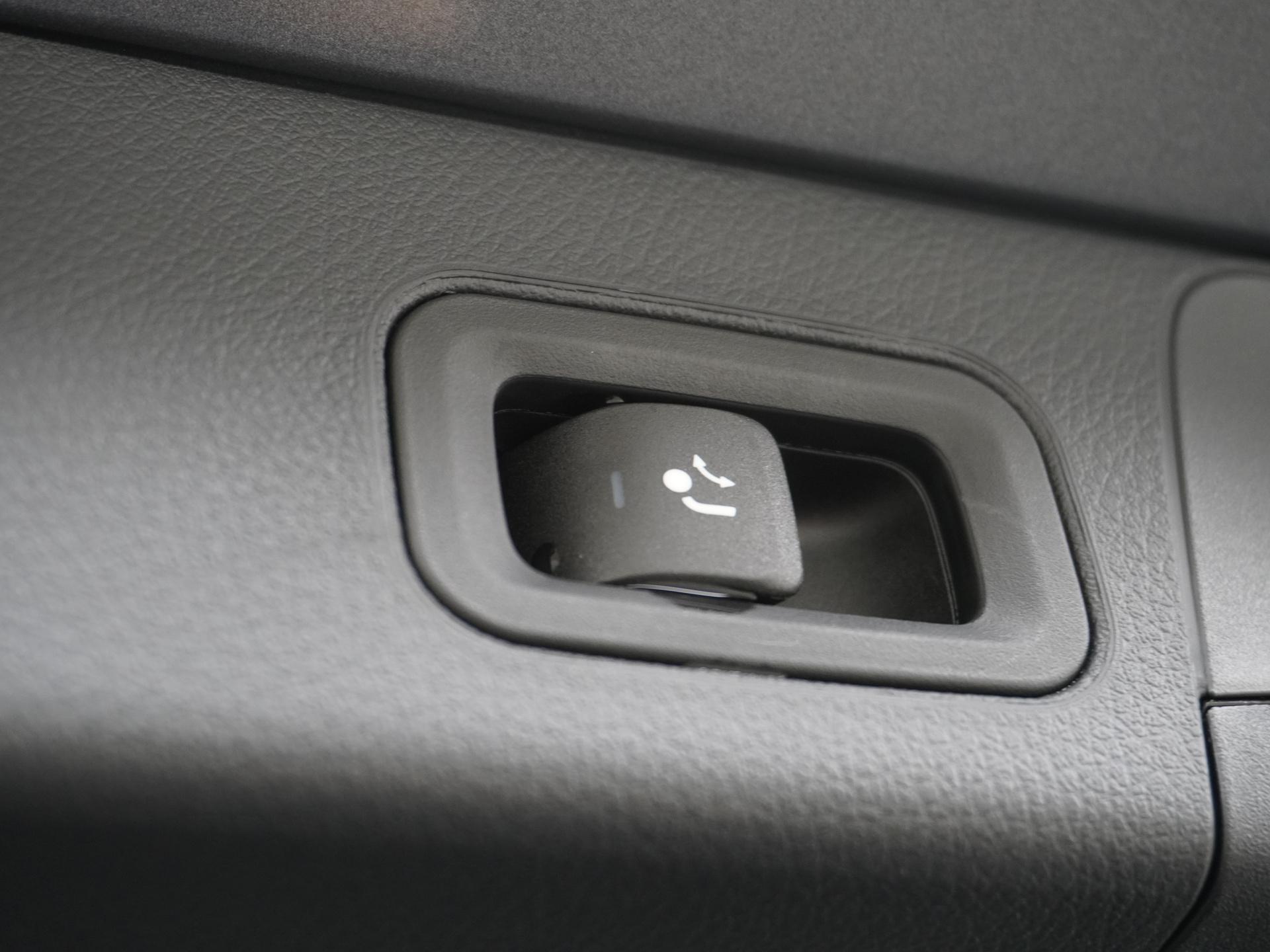 Mercedes-Benz B-Klasse 250 e Business Solution AMG 14